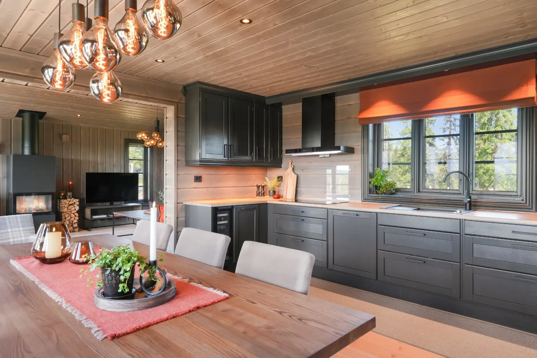 Modern 5-Bedroom Country House in Bagn with Panoramic Views and Solar Benefits - View image 21 of 38