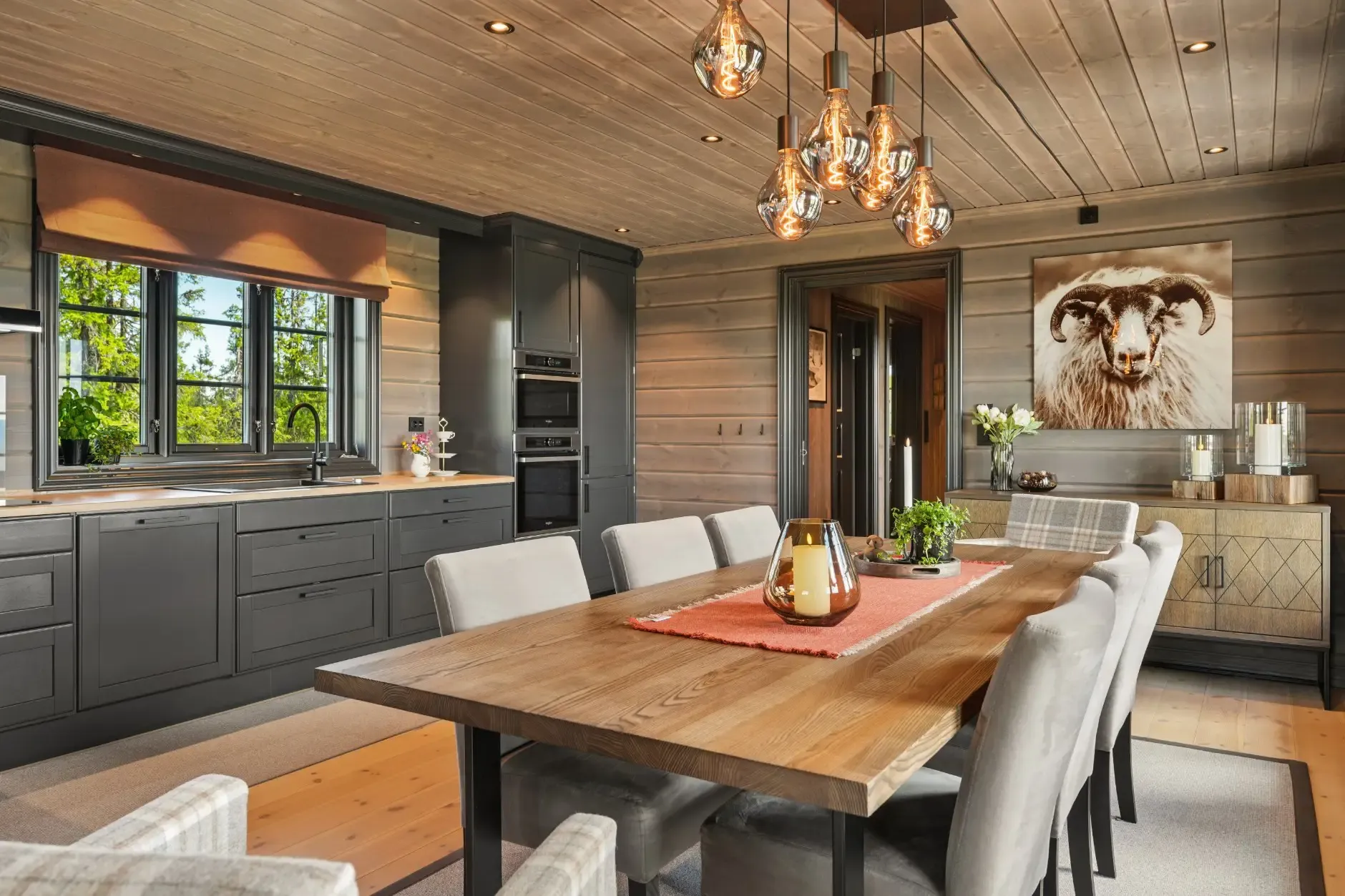 Modern 5-Bedroom Country House in Bagn with Panoramic Views and Solar Benefits - View image 22 of 38