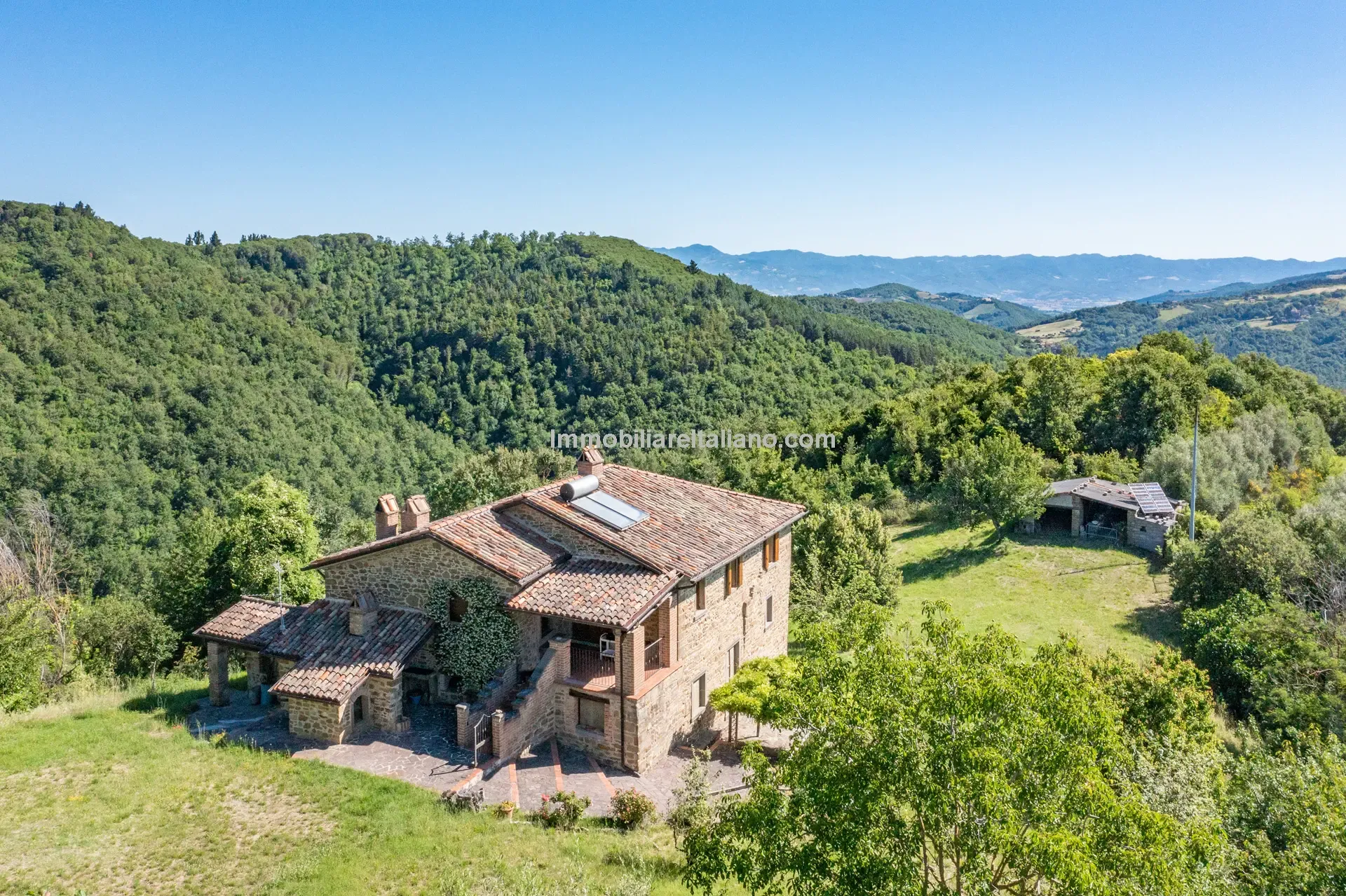 Stone Farmhouse with Ruin and Olive Grove in Umbria's Tiber Valley - Image 2