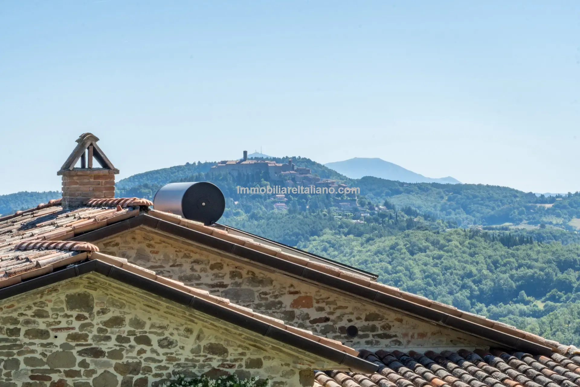 Stone Farmhouse with Ruin and Olive Grove in Umbria's Tiber Valley - View image 18 of 56