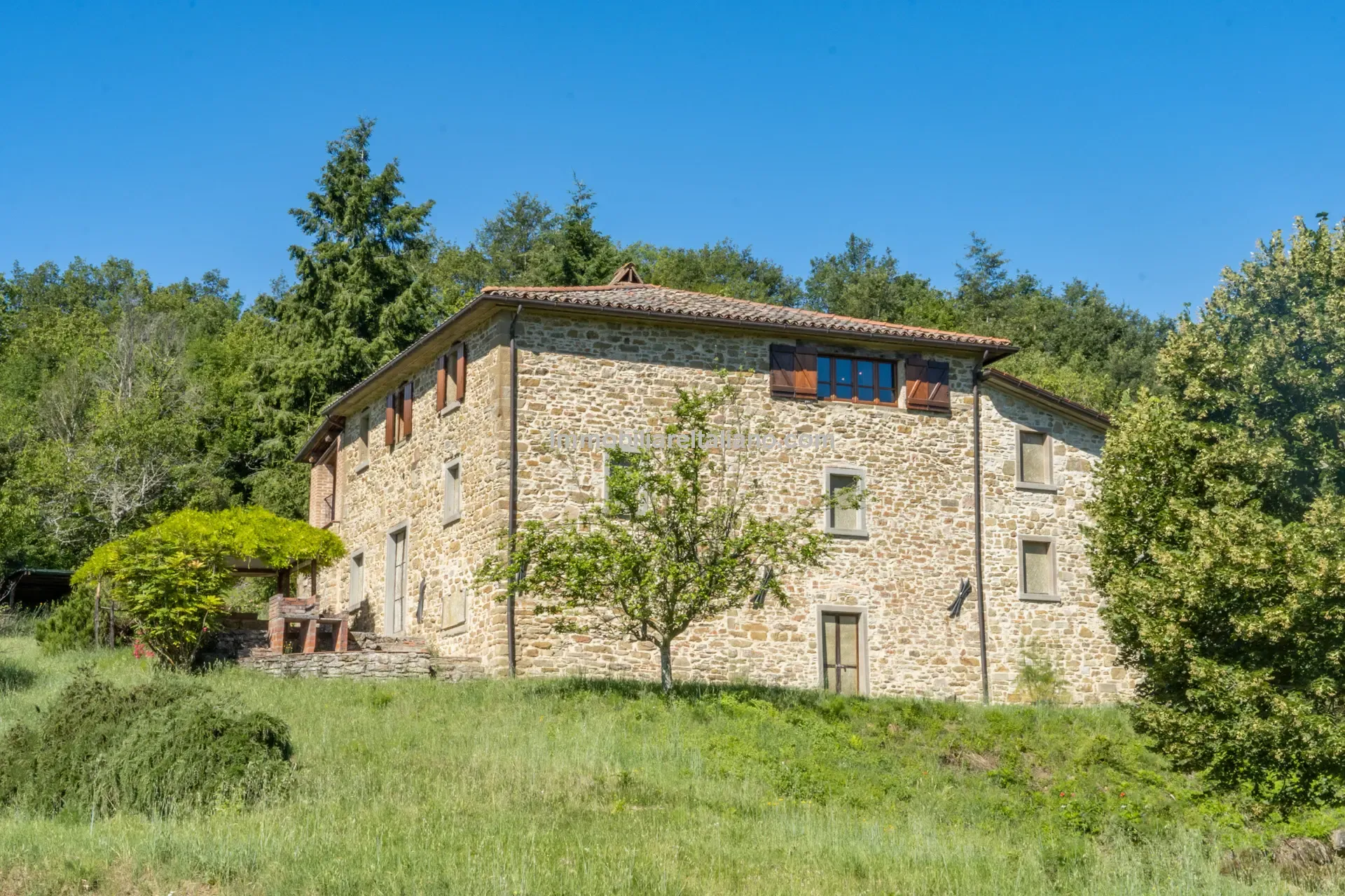 Stone Farmhouse with Ruin and Olive Grove in Umbria's Tiber Valley - View image 27 of 56