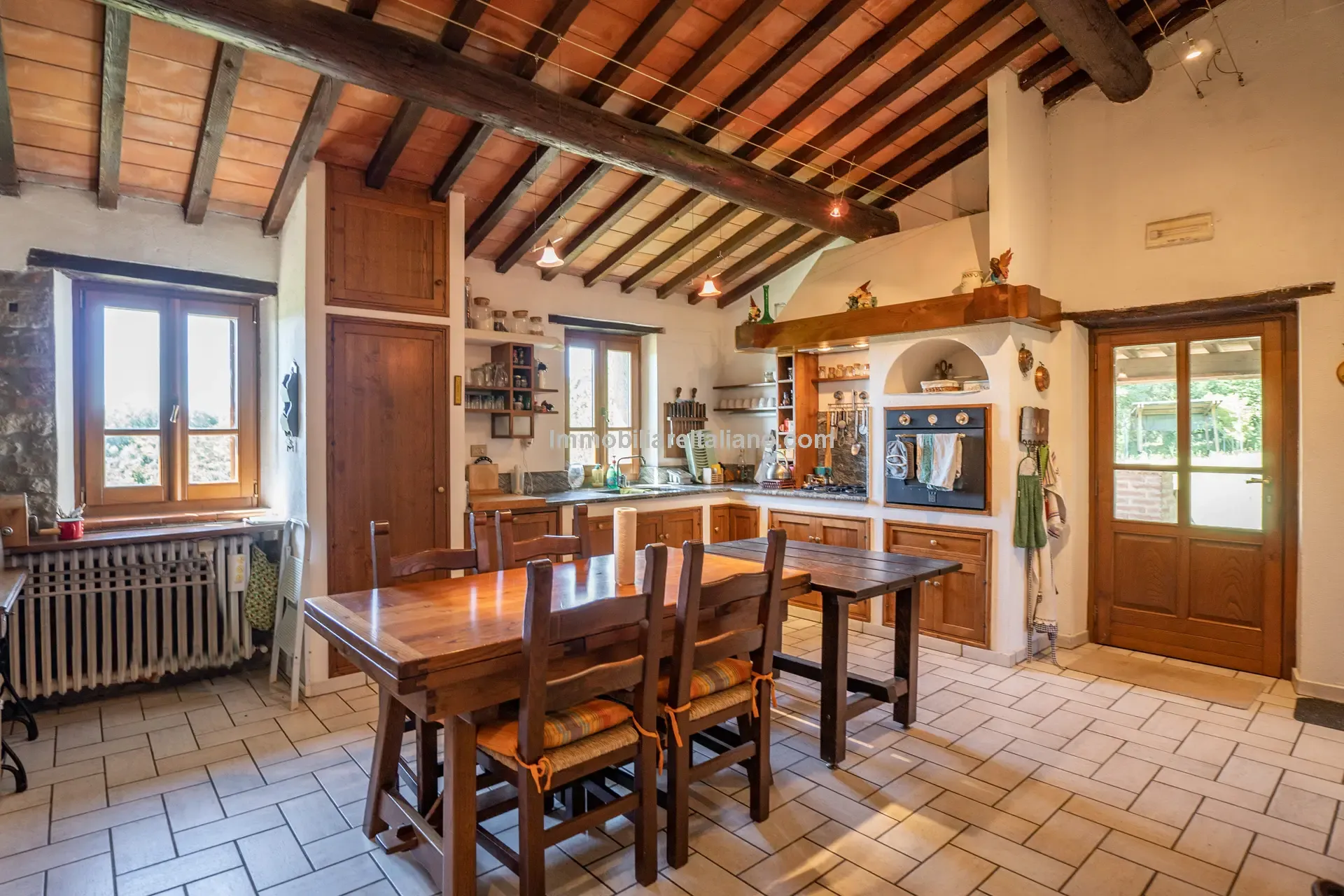 Stone Farmhouse with Ruin and Olive Grove in Umbria's Tiber Valley - View image 31 of 56