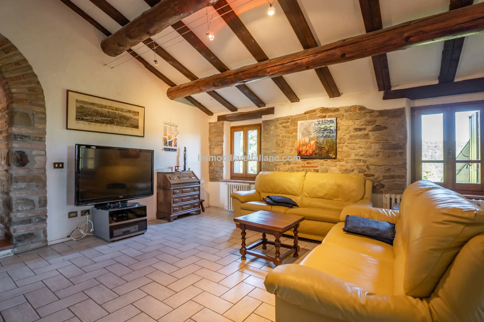 Stone Farmhouse with Ruin and Olive Grove in Umbria's Tiber Valley - View image 37 of 56