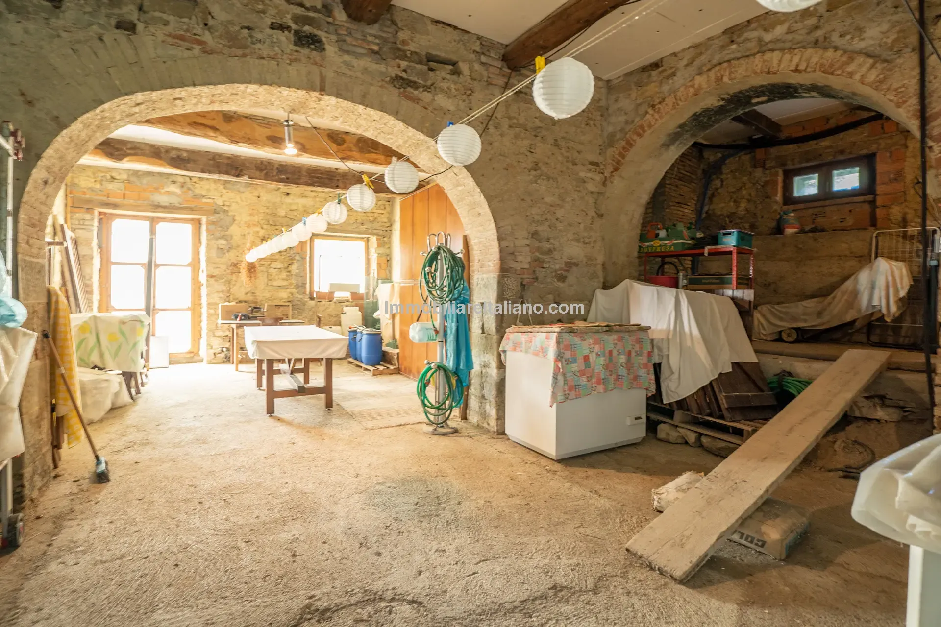 Stone Farmhouse with Ruin and Olive Grove in Umbria's Tiber Valley - View image 52 of 56