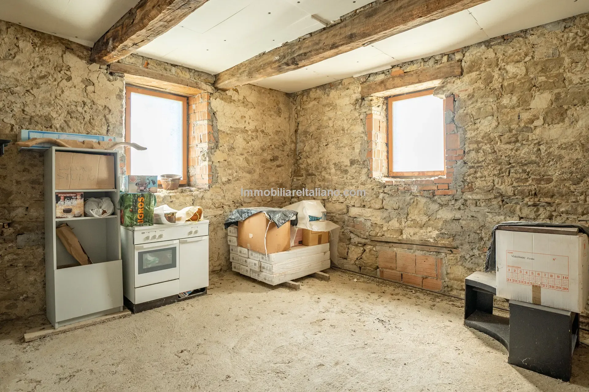 Stone Farmhouse with Ruin and Olive Grove in Umbria's Tiber Valley - View image 53 of 56