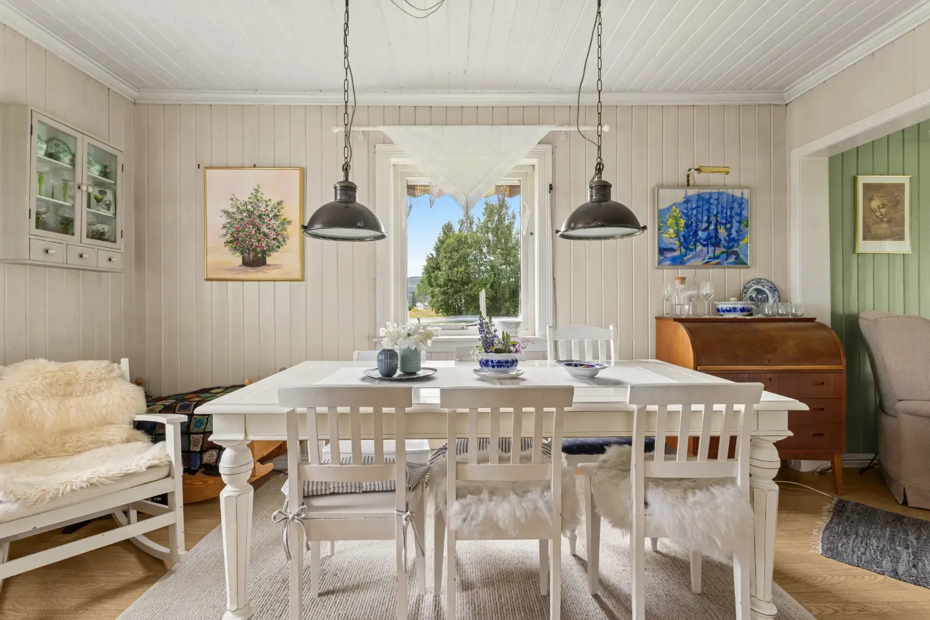 1920s Norwegian House with Expansive Grounds and Garden in Sagstua - View image 11 of 37