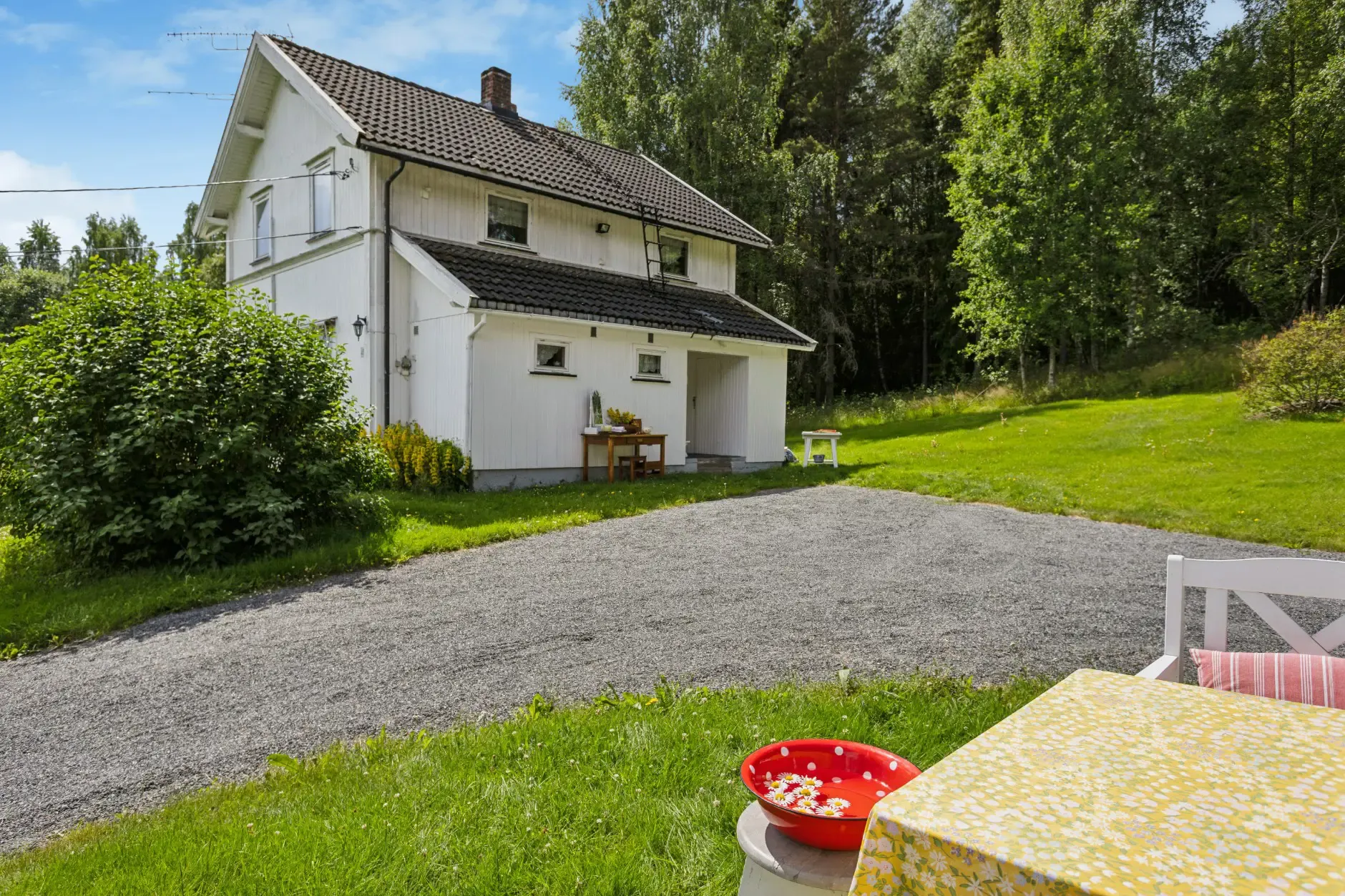1920s Norwegian House with Expansive Grounds and Garden in Sagstua - View image 33 of 37
