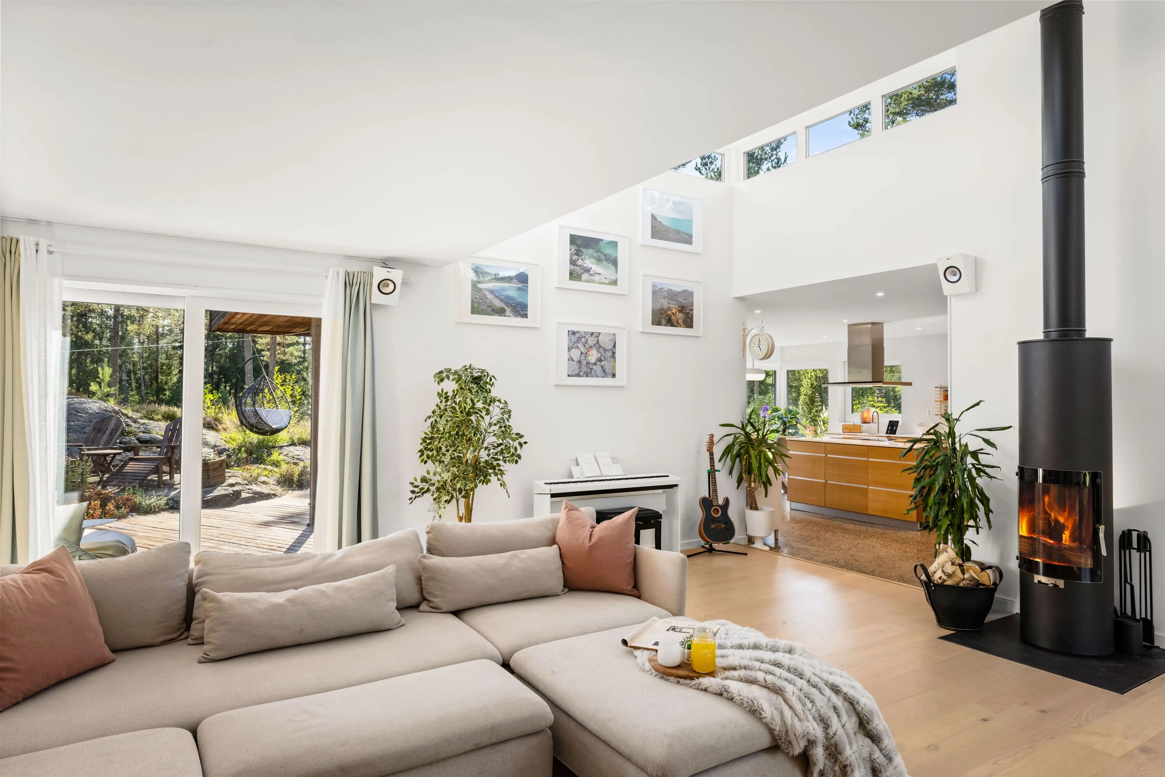 Contemporary 3-Bedroom House with Expansive Garden in Degernes, Norway - View image 17 of 44