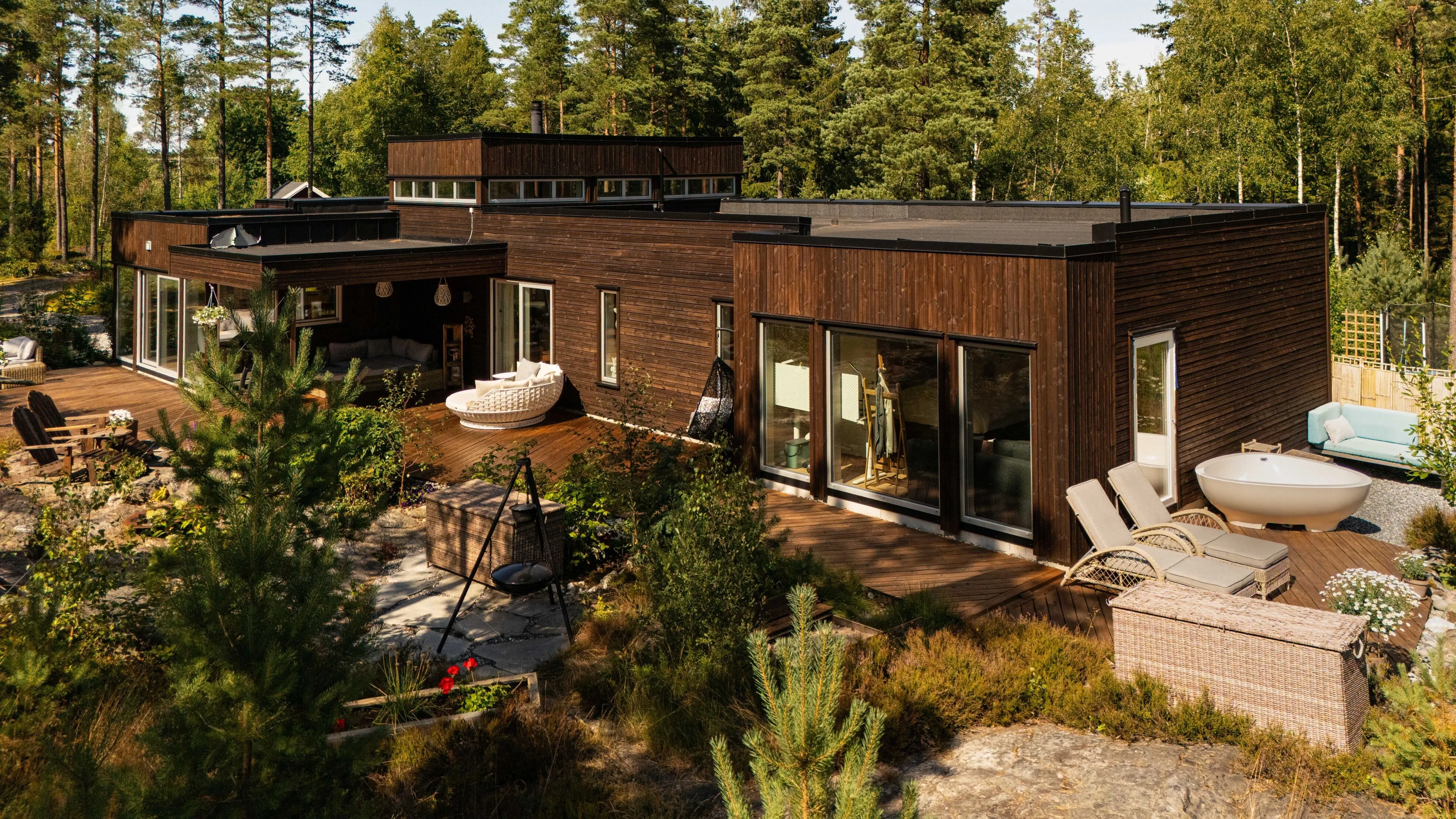Contemporary 3-Bedroom House with Expansive Garden in Degernes, Norway - View image 36 of 44