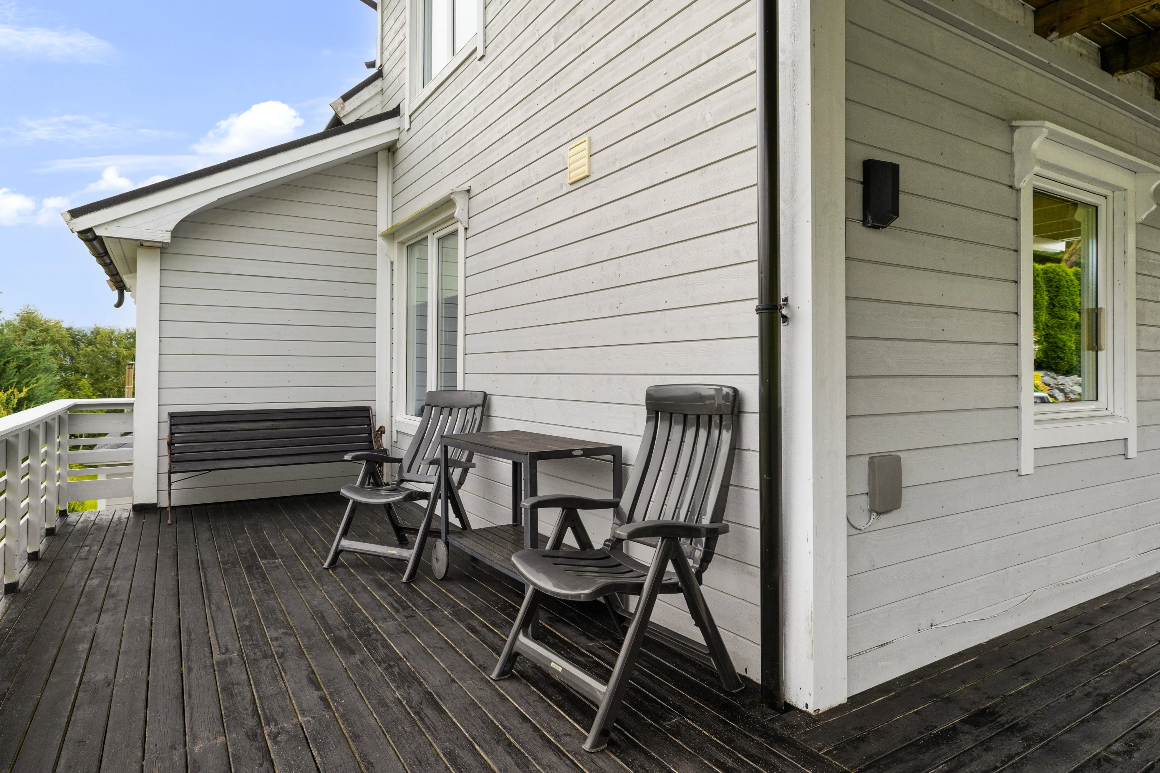 1960s Ålesund House with Garden Room and Sauna - View image 24 of 51