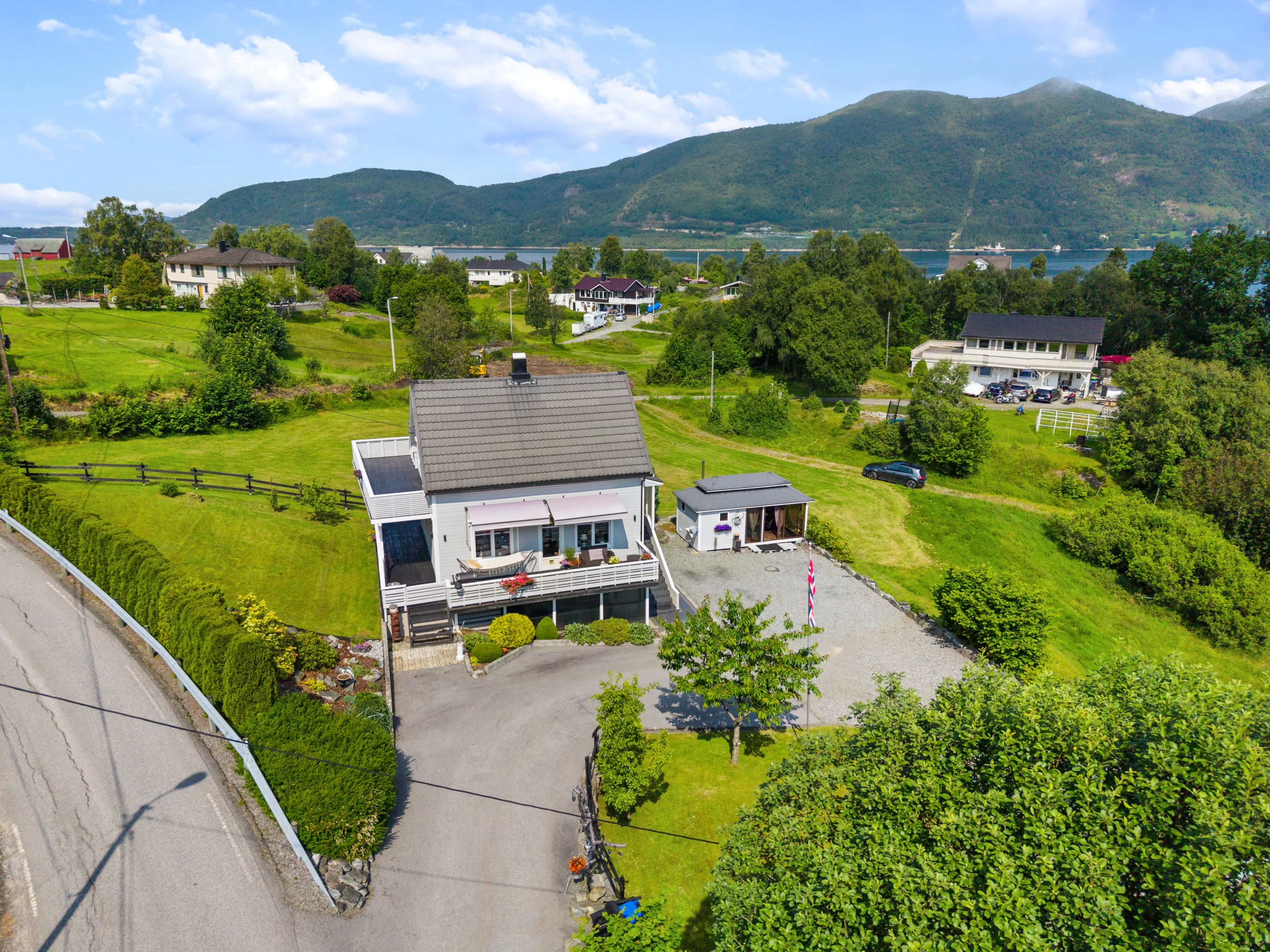 1960s Ålesund House with Garden Room and Sauna - View image 51 of 51