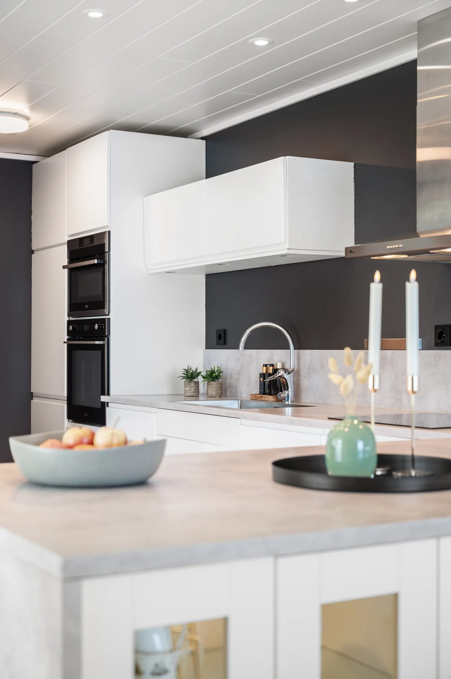 Spacious 6-Bedroom House with Sea Views in Harstad, Norway - View image 19 of 72