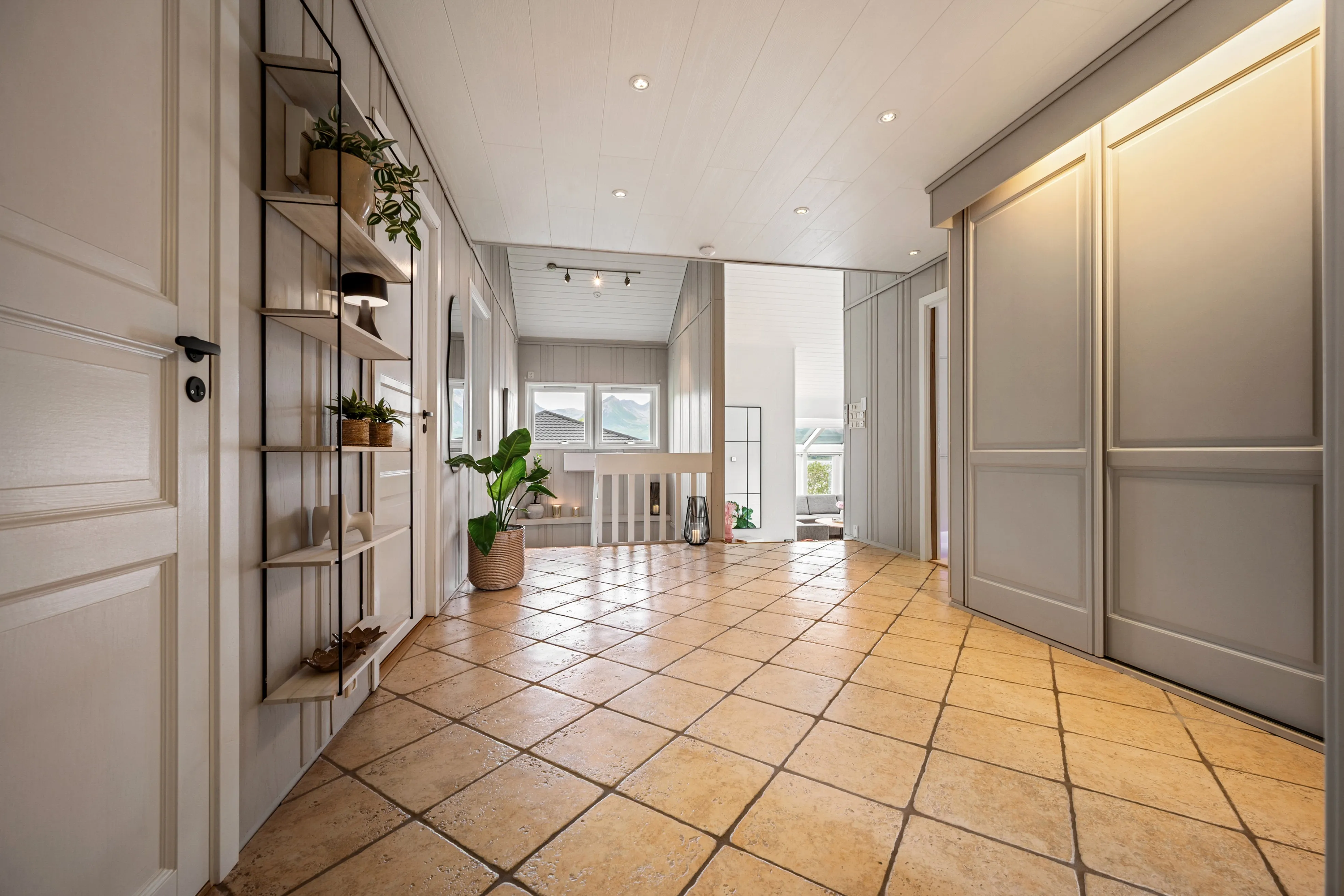 Spacious 6-Bedroom House with Sea Views in Harstad, Norway - View image 30 of 72