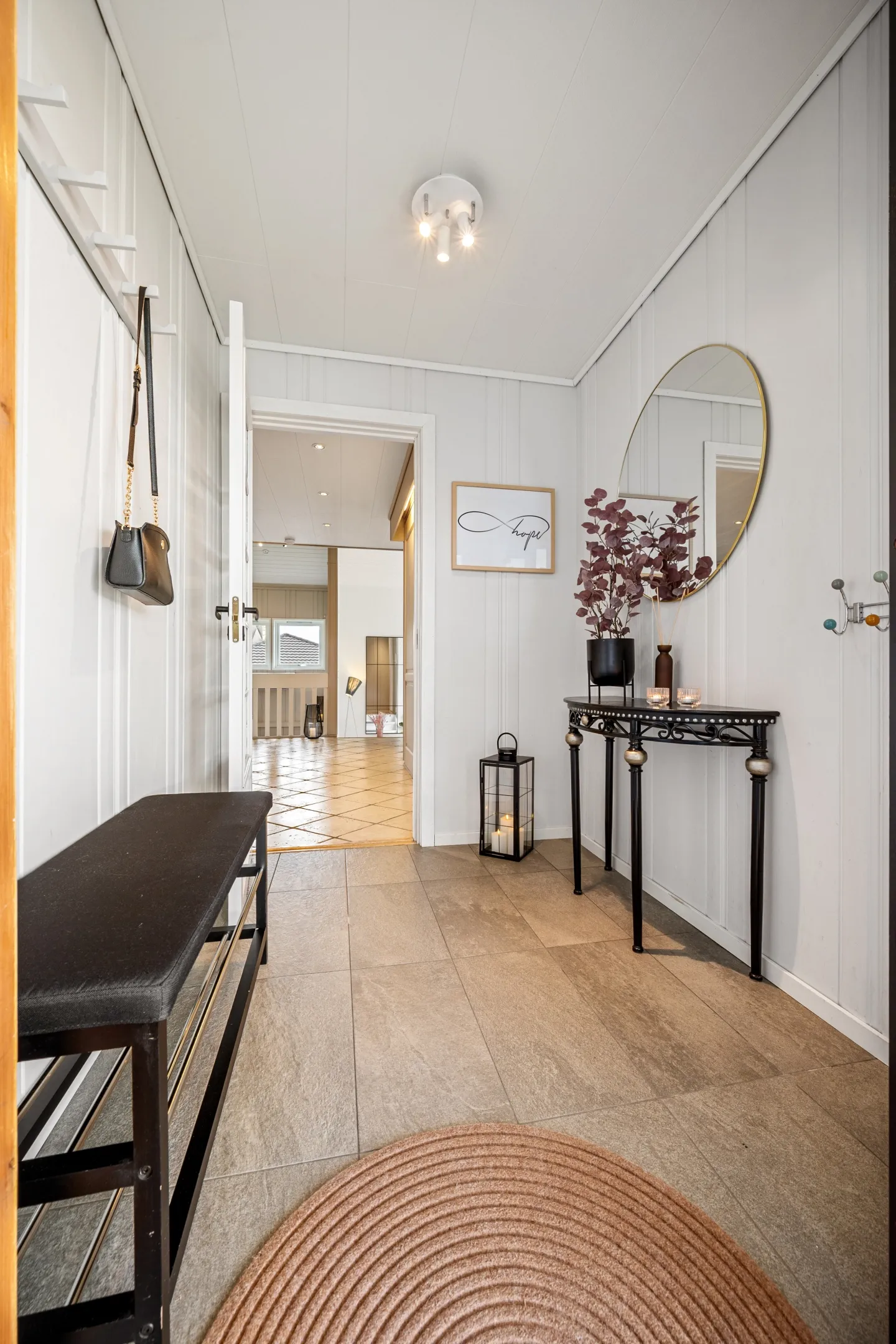 Spacious 6-Bedroom House with Sea Views in Harstad, Norway - View image 31 of 72