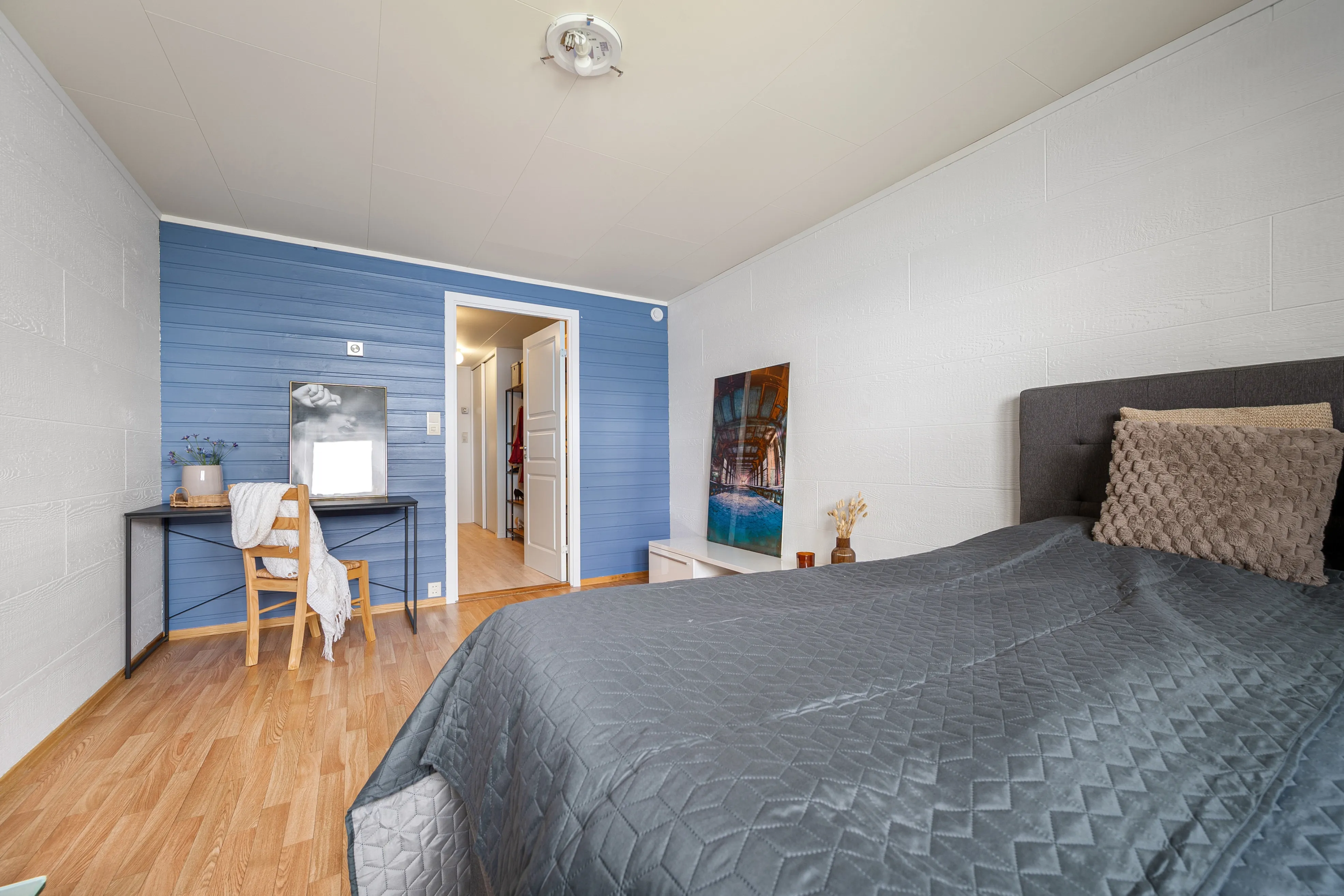 Spacious 6-Bedroom House with Sea Views in Harstad, Norway - View image 36 of 72