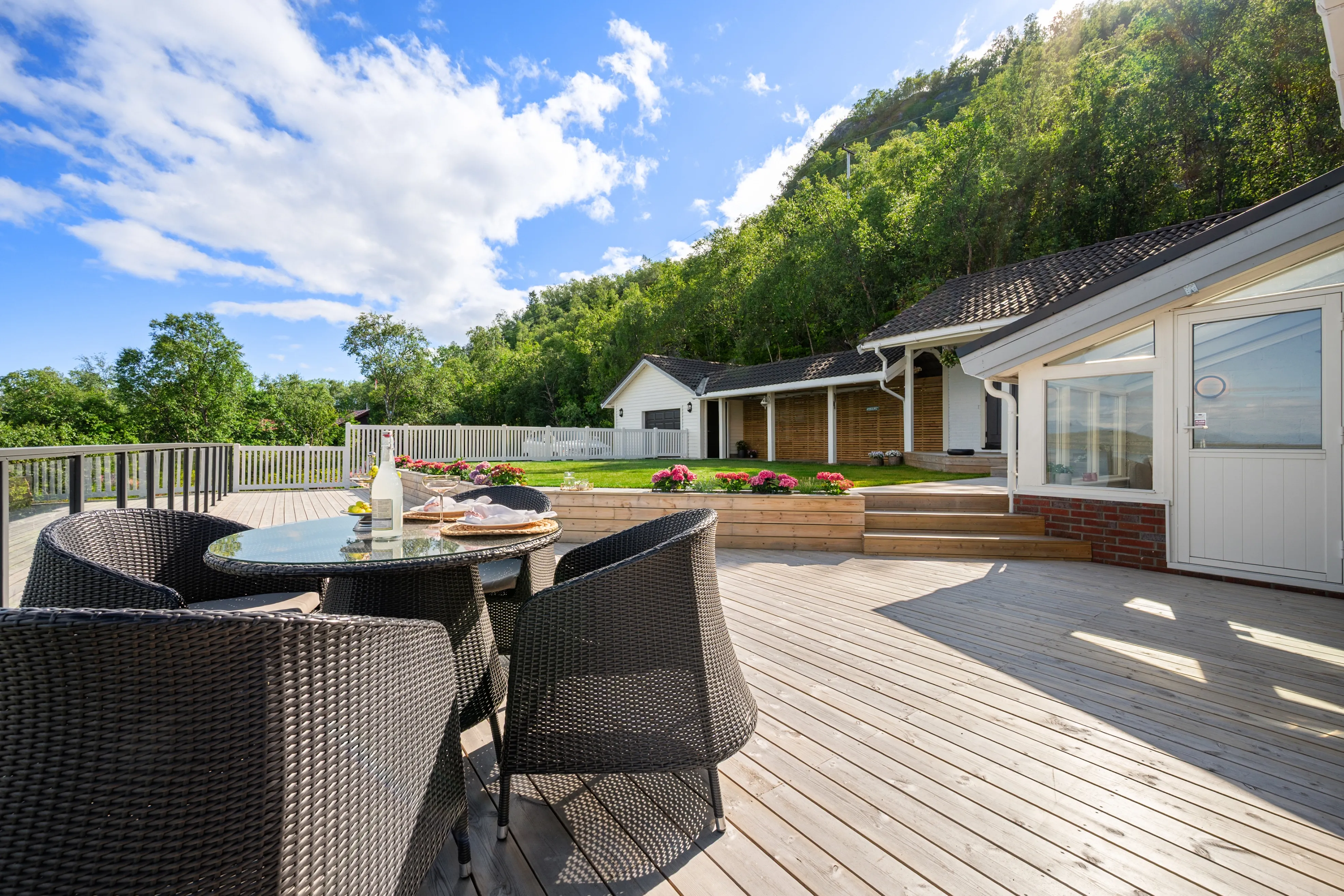 Spacious 6-Bedroom House with Sea Views in Harstad, Norway - View image 55 of 72