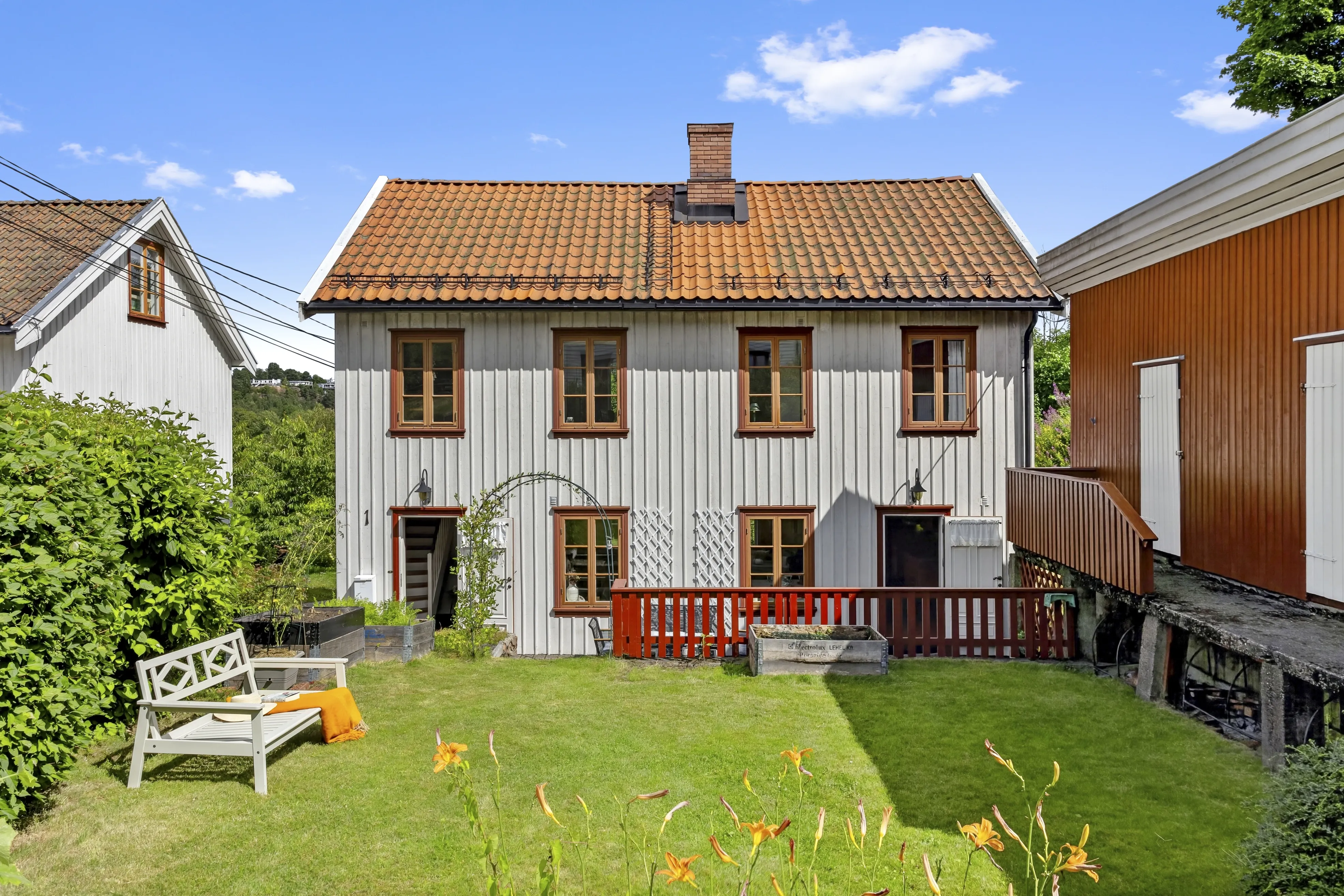 Historic 1886 House in Berger with Expansive Balcony and Cultural Surroundings - Image 1
