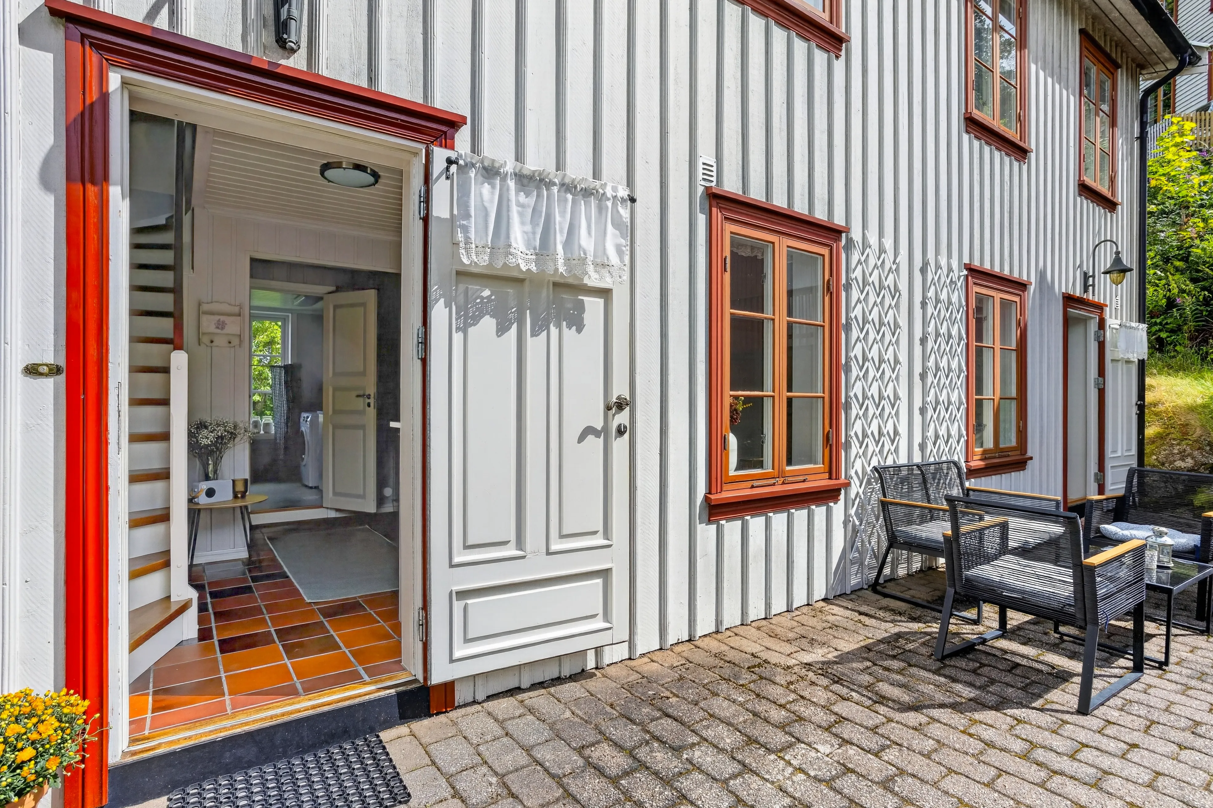 Historic 1886 House in Berger with Expansive Balcony and Cultural Surroundings - Image 3