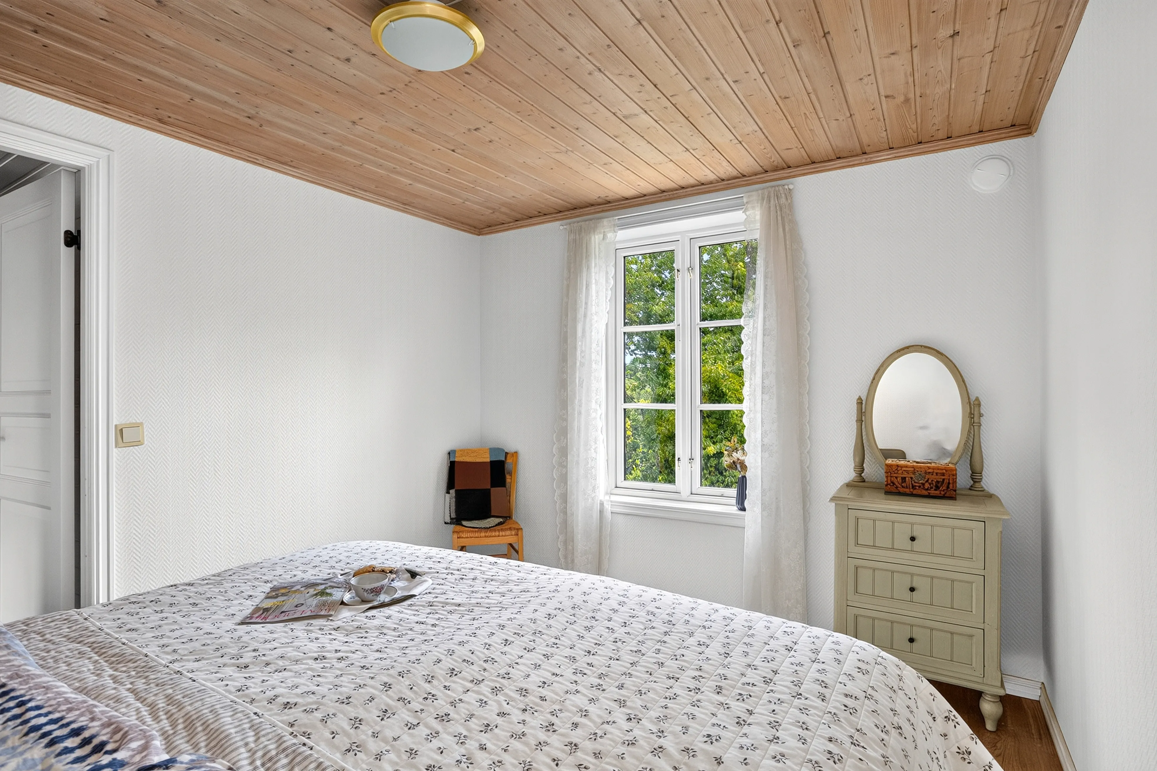 Historic 1886 House in Berger with Expansive Balcony and Cultural Surroundings - View image 18 of 42