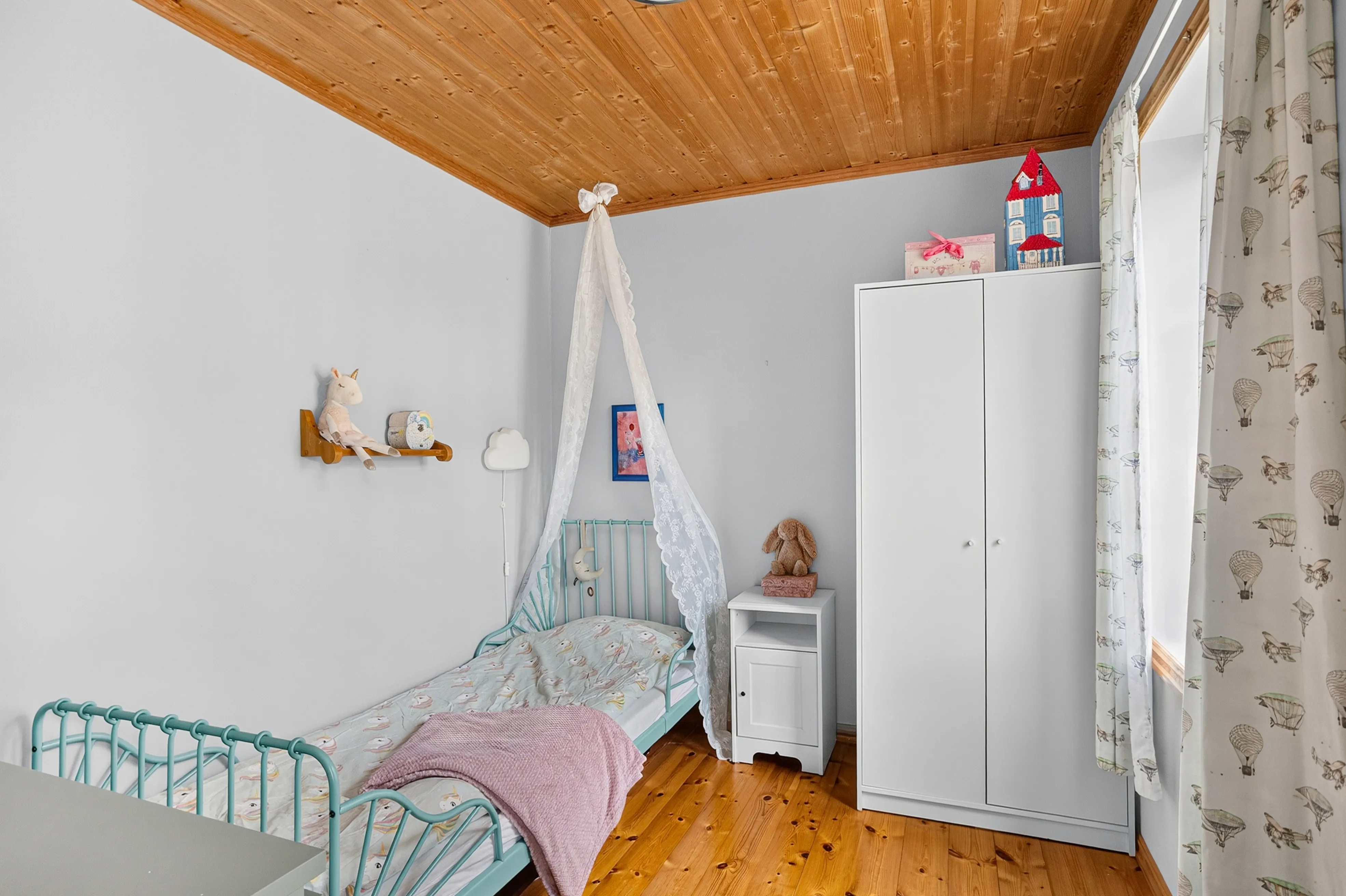 Historic 1886 House in Berger with Expansive Balcony and Cultural Surroundings - View image 21 of 42