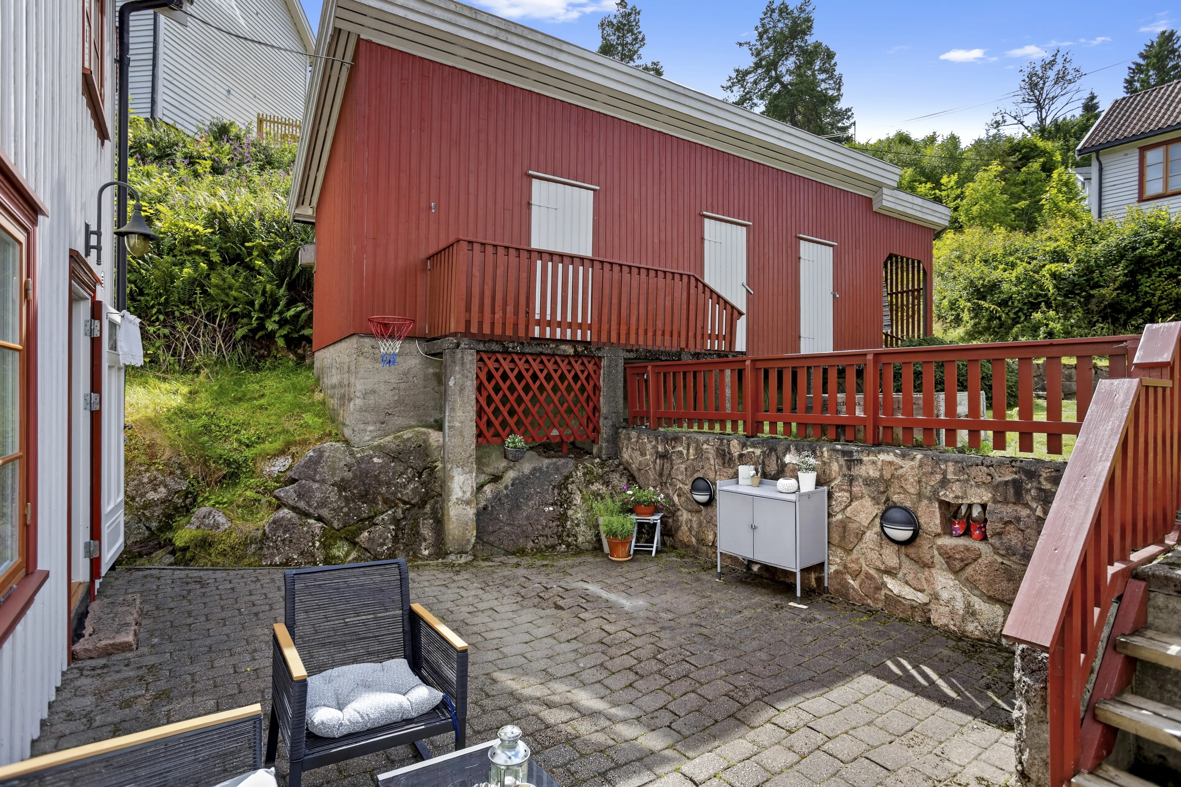 Historic 1886 House in Berger with Expansive Balcony and Cultural Surroundings - View image 31 of 42
