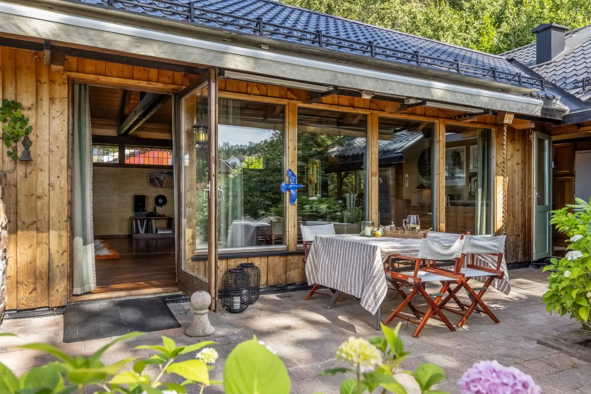 1970s Norwegian Bungalow with Garden and Basement in Lier - View image 10 of 54