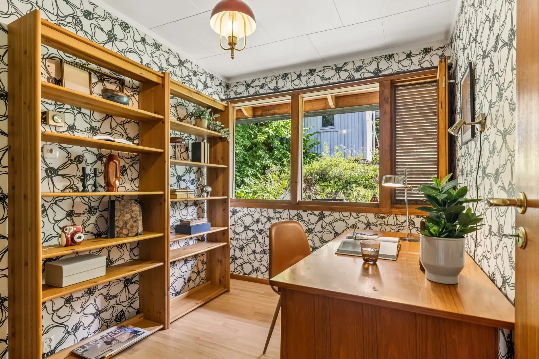 1970s Norwegian Bungalow with Garden and Basement in Lier - View image 27 of 54