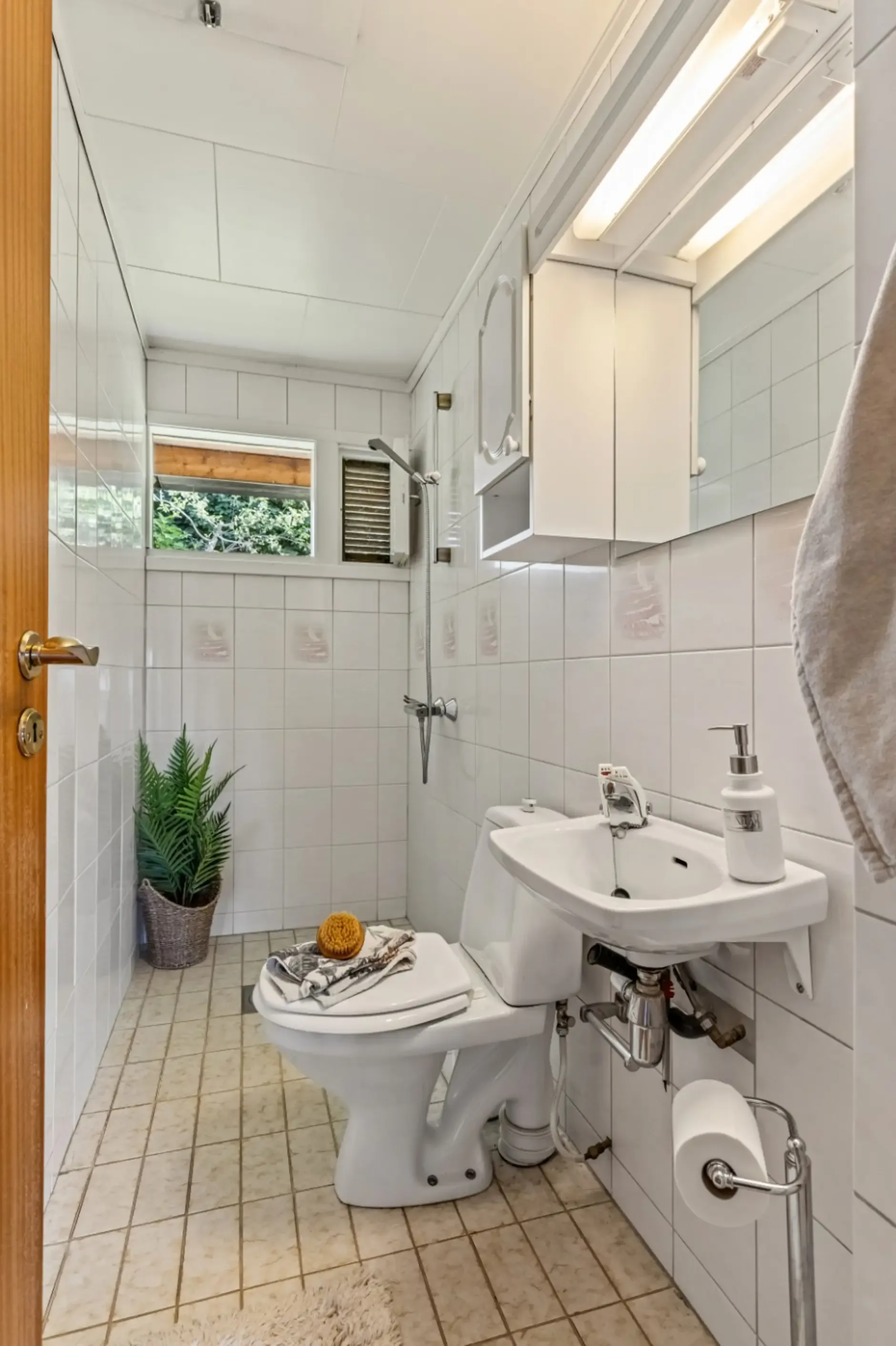 1970s Norwegian Bungalow with Garden and Basement in Lier - View image 32 of 54