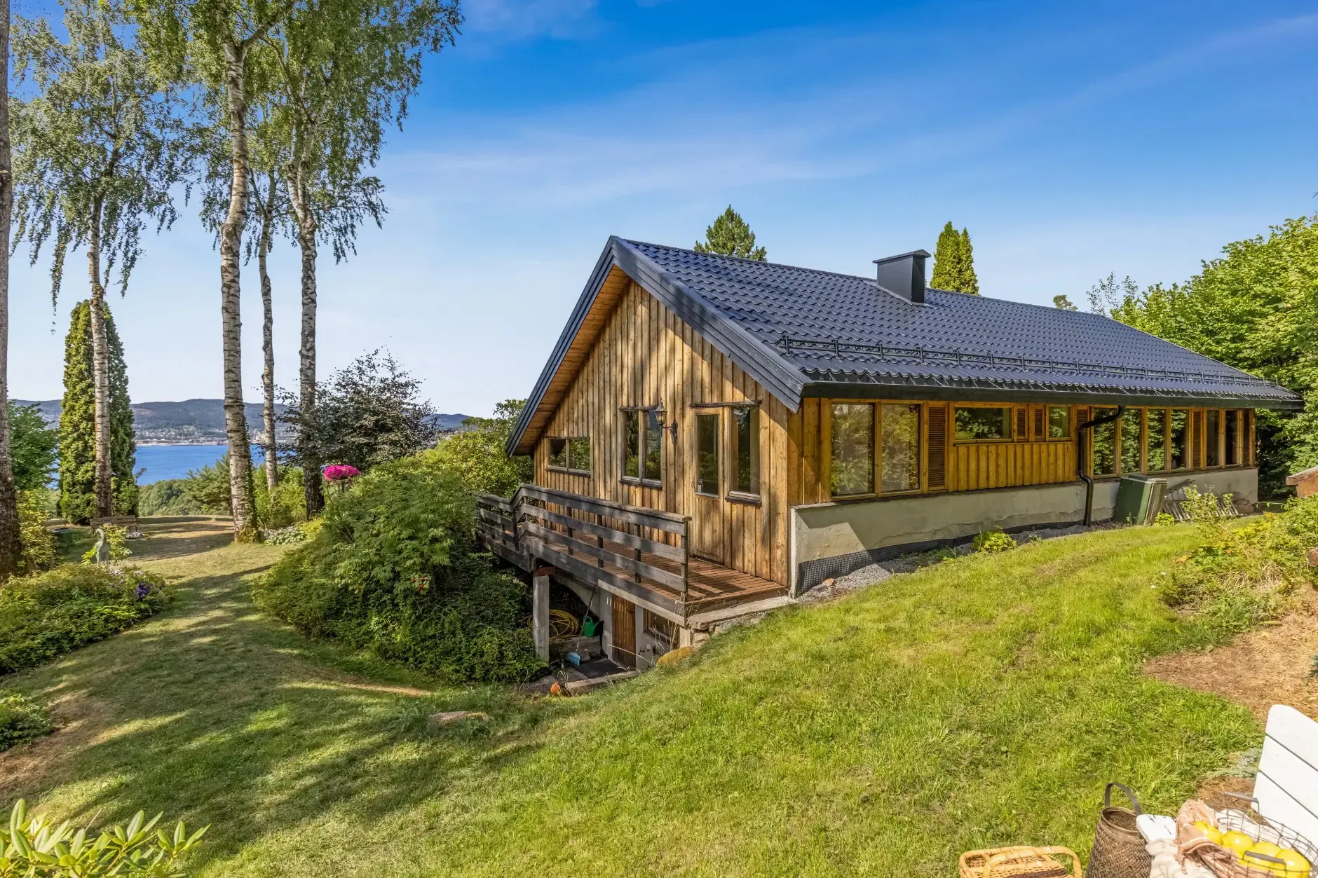1970s Norwegian Bungalow with Garden and Basement in Lier - View image 43 of 54