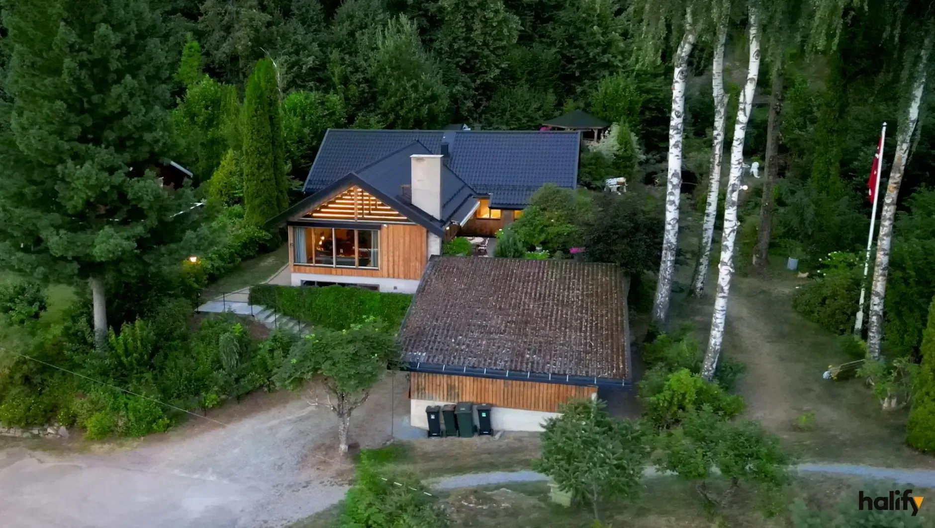 1970s Norwegian Bungalow with Garden and Basement in Lier - View image 53 of 54