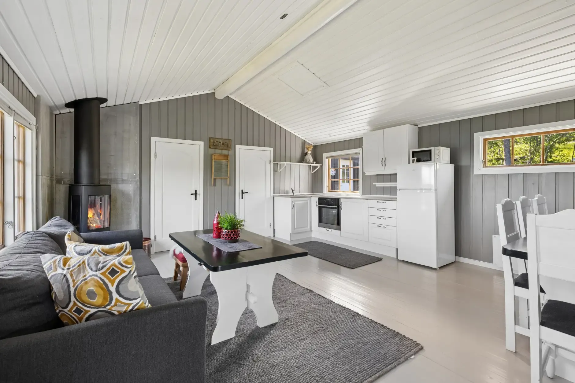 1970s Country House in Veggli with Terrace and Wood Heating - View image 9 of 31
