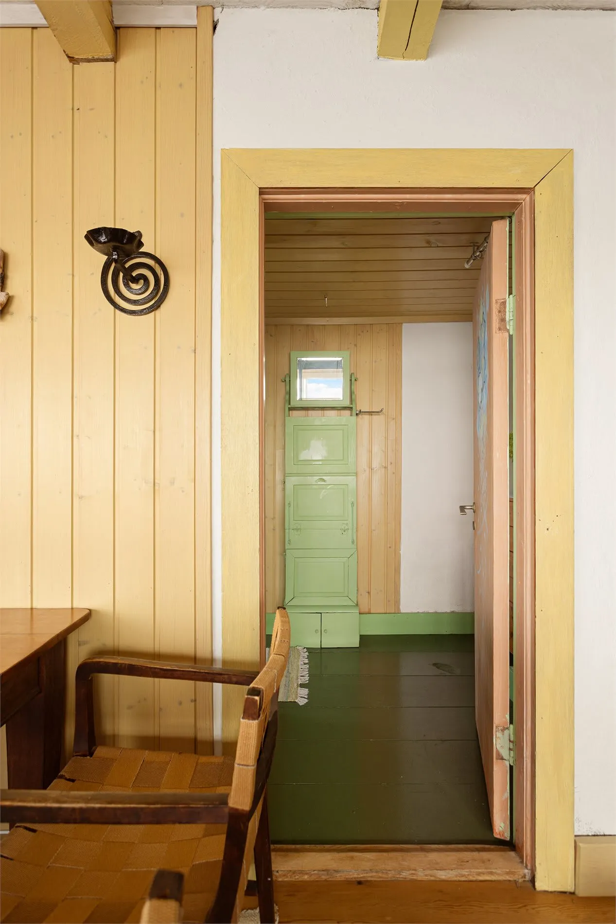 1930s Coastal Cabin with Garden in Eftanglandet, Norway - View image 15 of 44