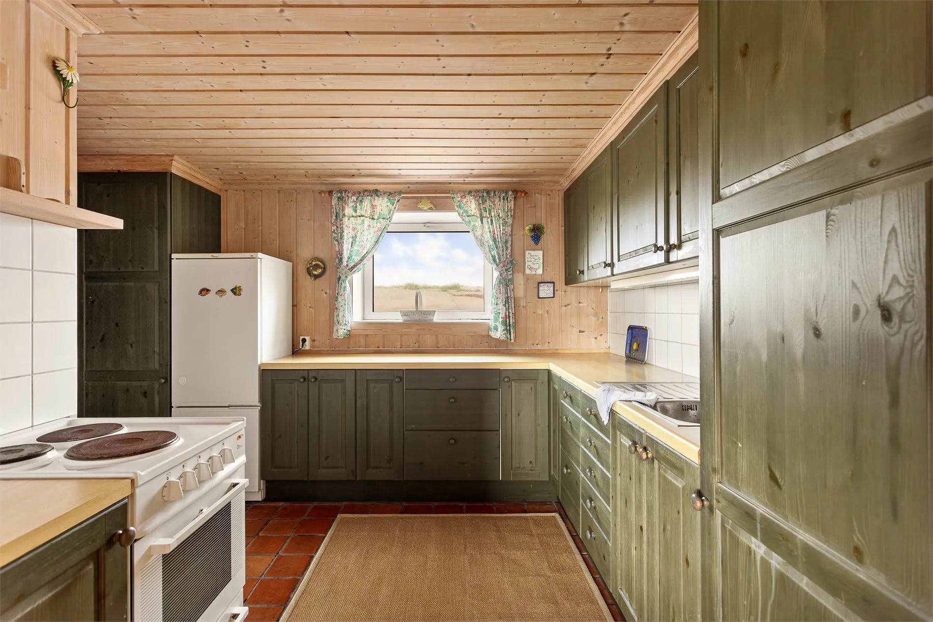 1930s Coastal Cabin with Garden in Eftanglandet, Norway - View image 20 of 44