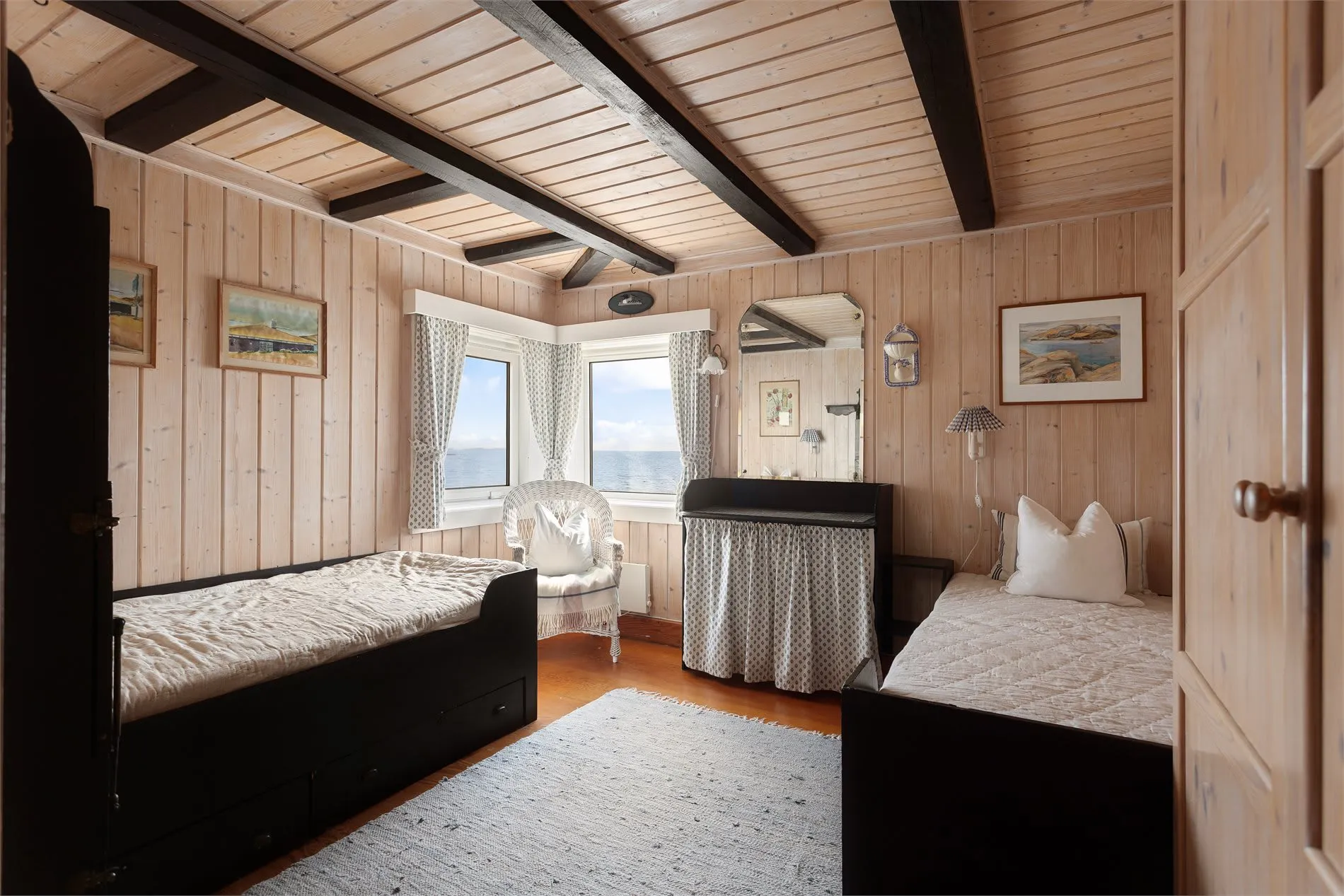 1930s Coastal Cabin with Garden in Eftanglandet, Norway - View image 25 of 44