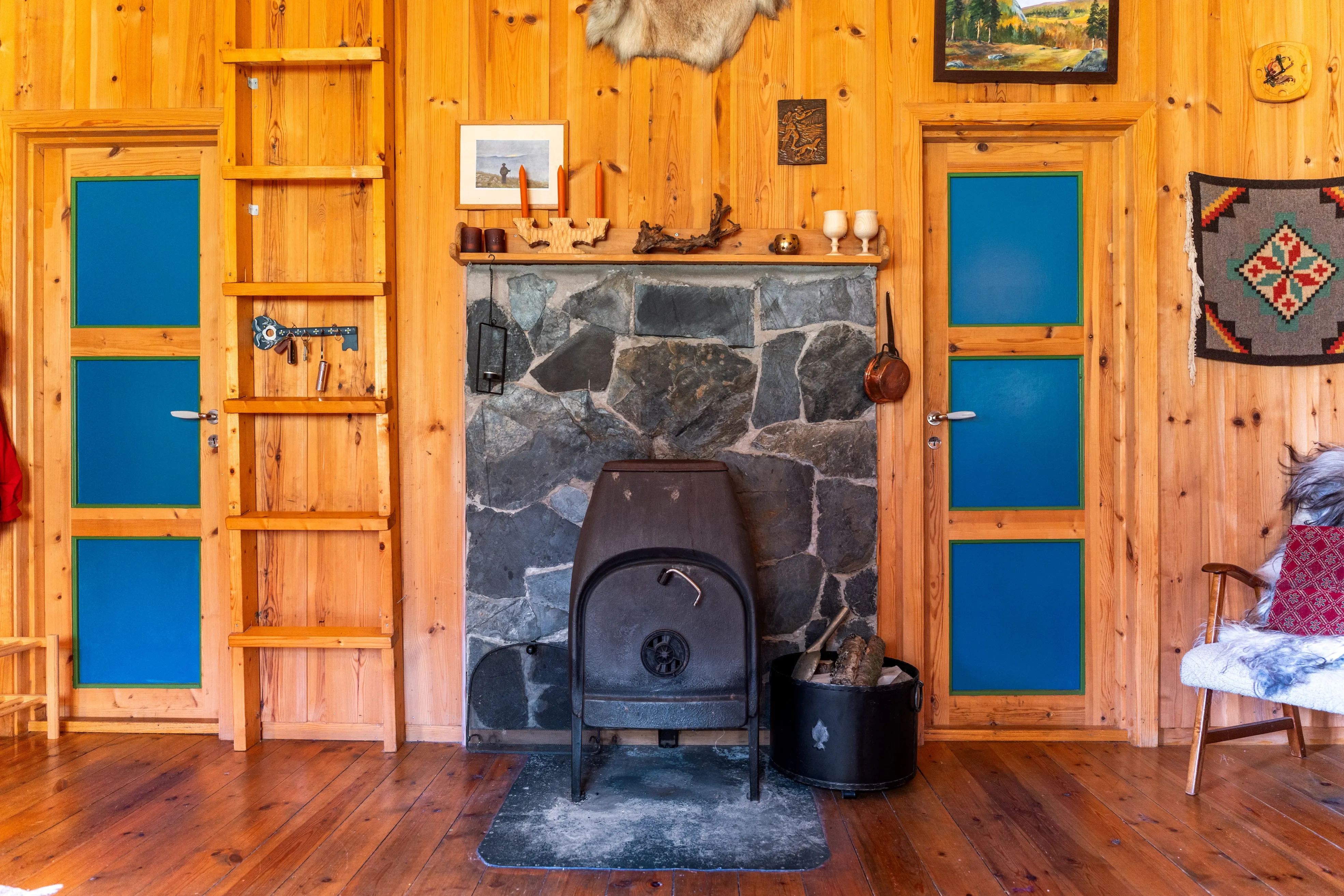 1980s Cabin Near Haukeli Ski Centre with Wood Heating and Parking - View image 19 of 39