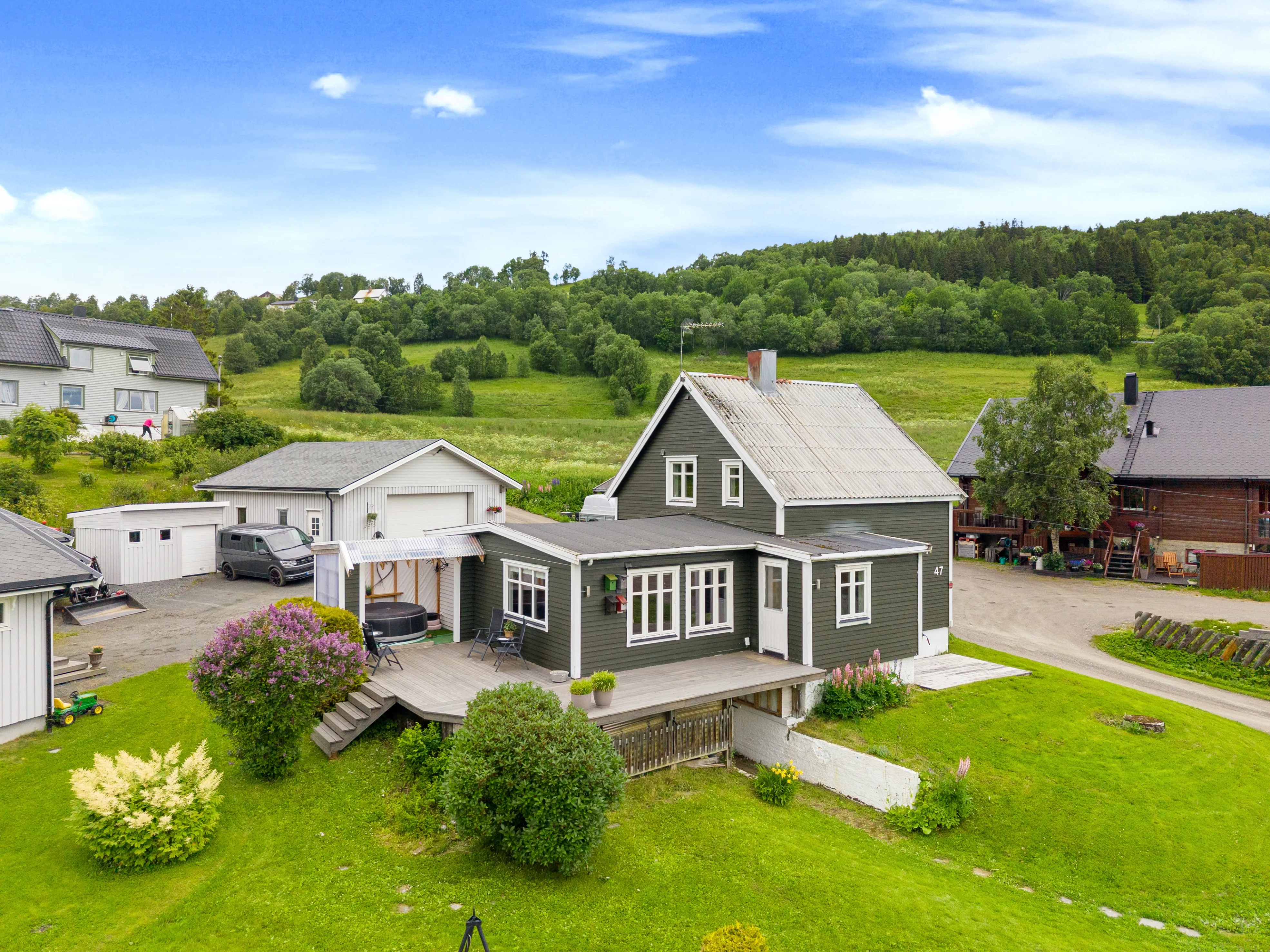 1920s Norwegian Home with Lake Views and Expansive Garden in Harstad - Image 1