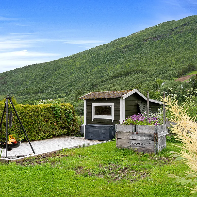 View image 35