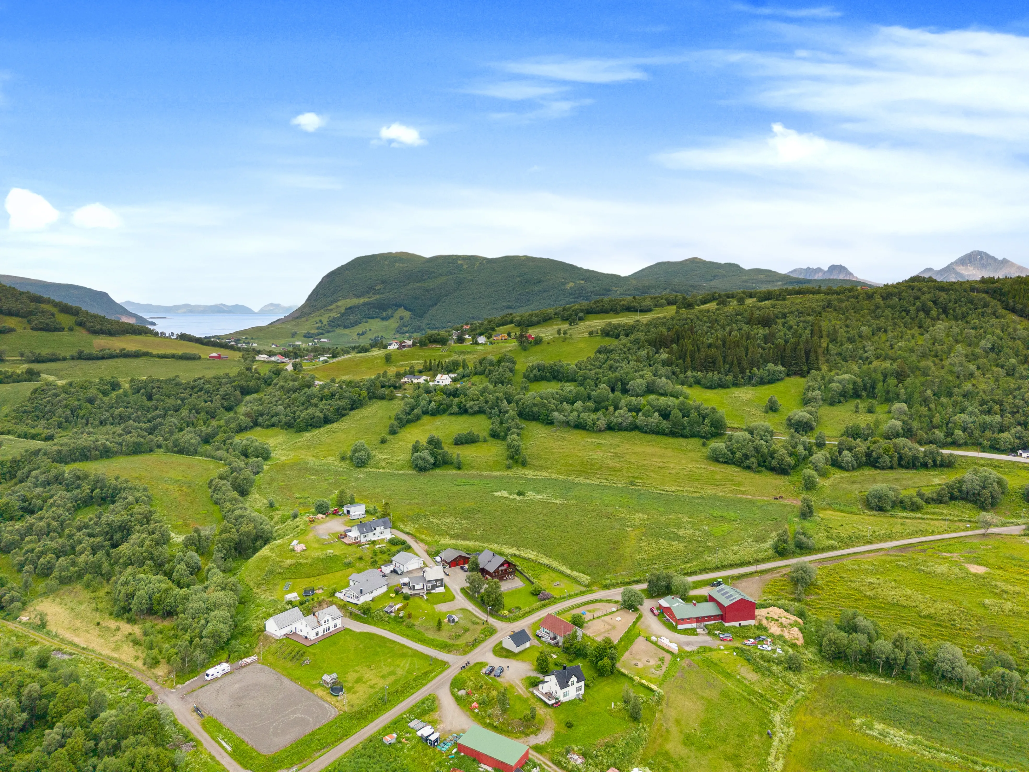 1920s Norwegian Home with Lake Views and Expansive Garden in Harstad - View image 44 of 48