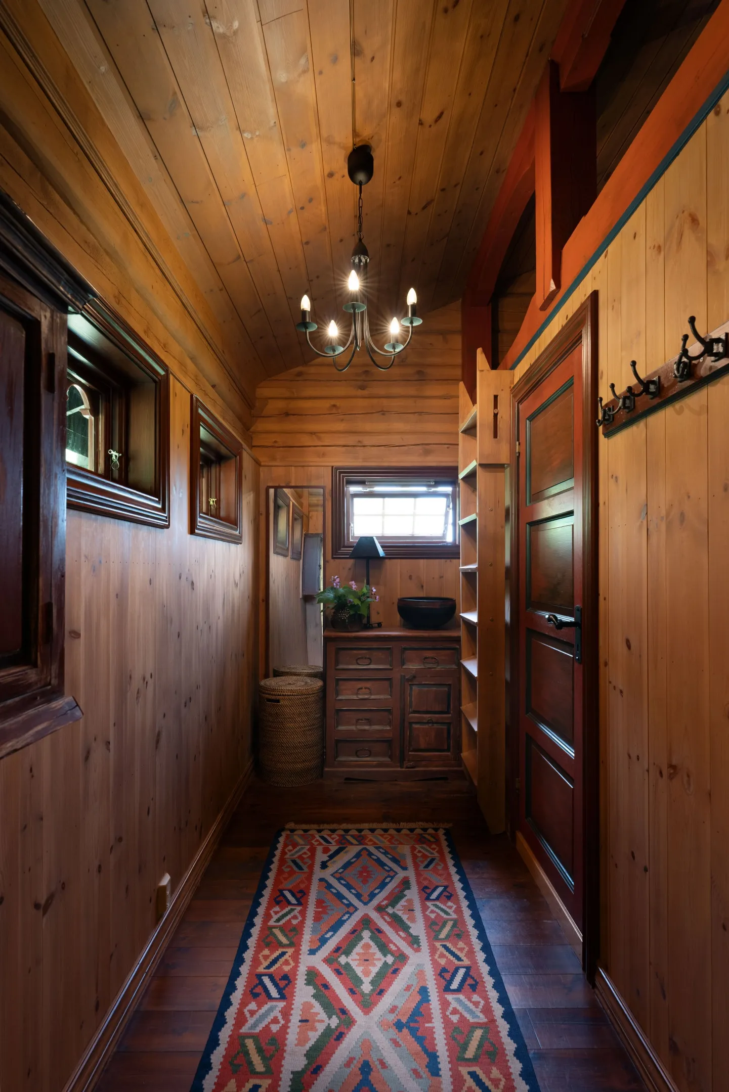 1930s Cabin in Geilo with Expansive Grounds and Parking - View image 20 of 32