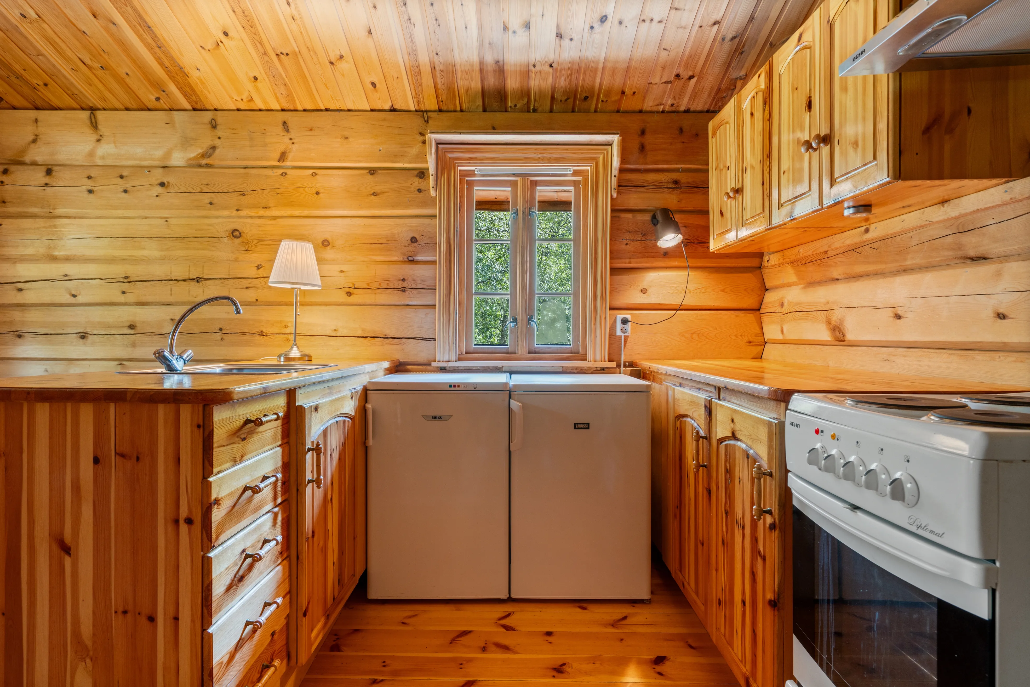Cosy 1990s Cabin with Balcony and Terrace in Røldal, Norway - View image 10 of 30