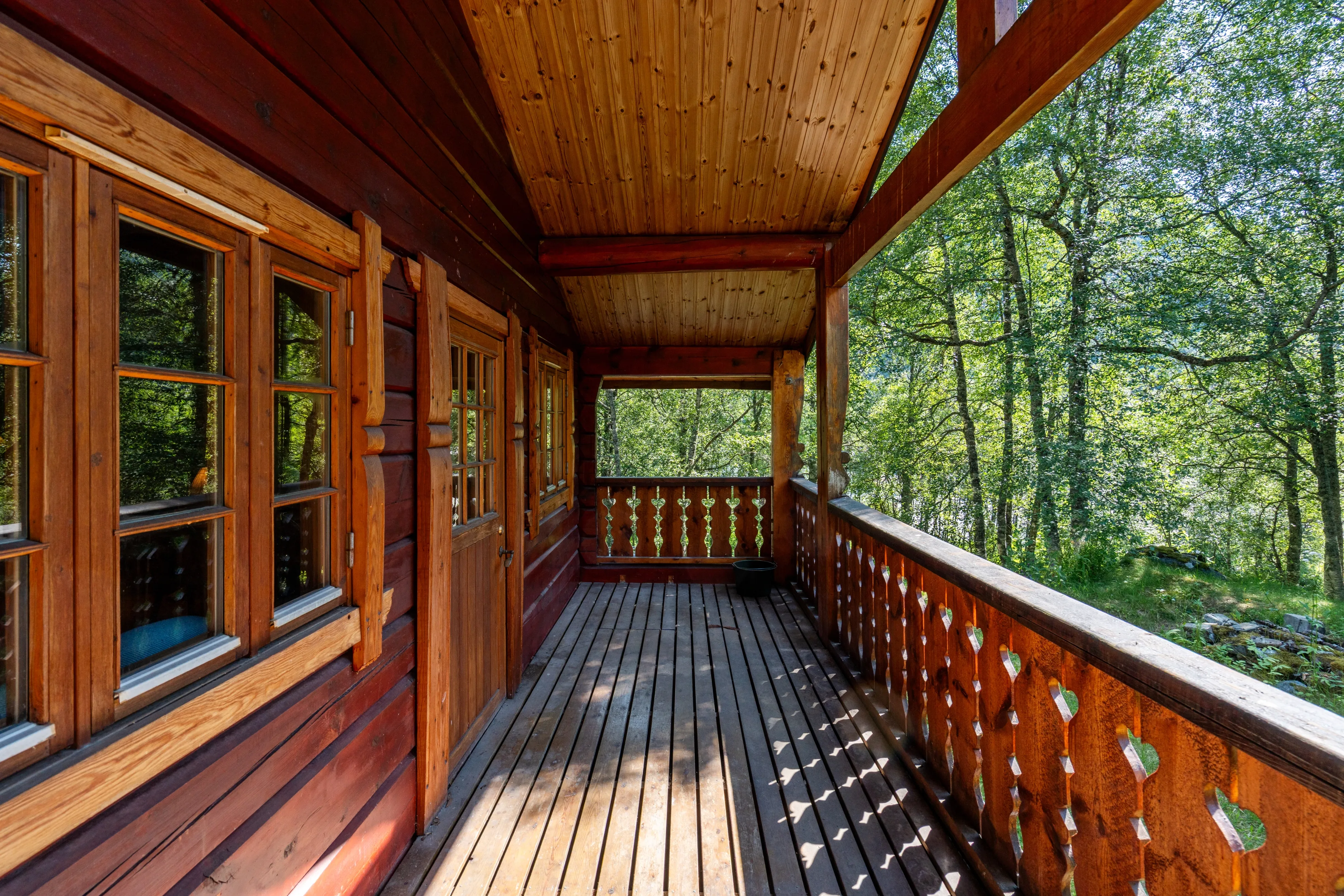Cosy 1990s Cabin with Balcony and Terrace in Røldal, Norway - View image 19 of 30