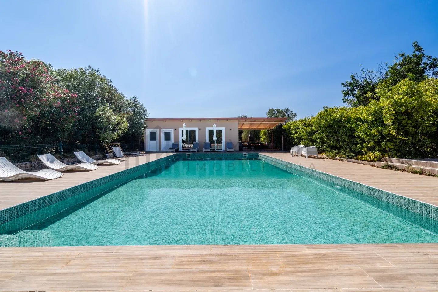 3-Bedroom Villa with Pool and Expansive Grounds in Algarve's Silves - View image 24 of 36