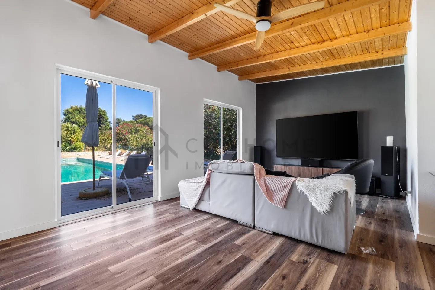 3-Bedroom Villa with Pool and Expansive Grounds in Algarve's Silves - View image 26 of 36