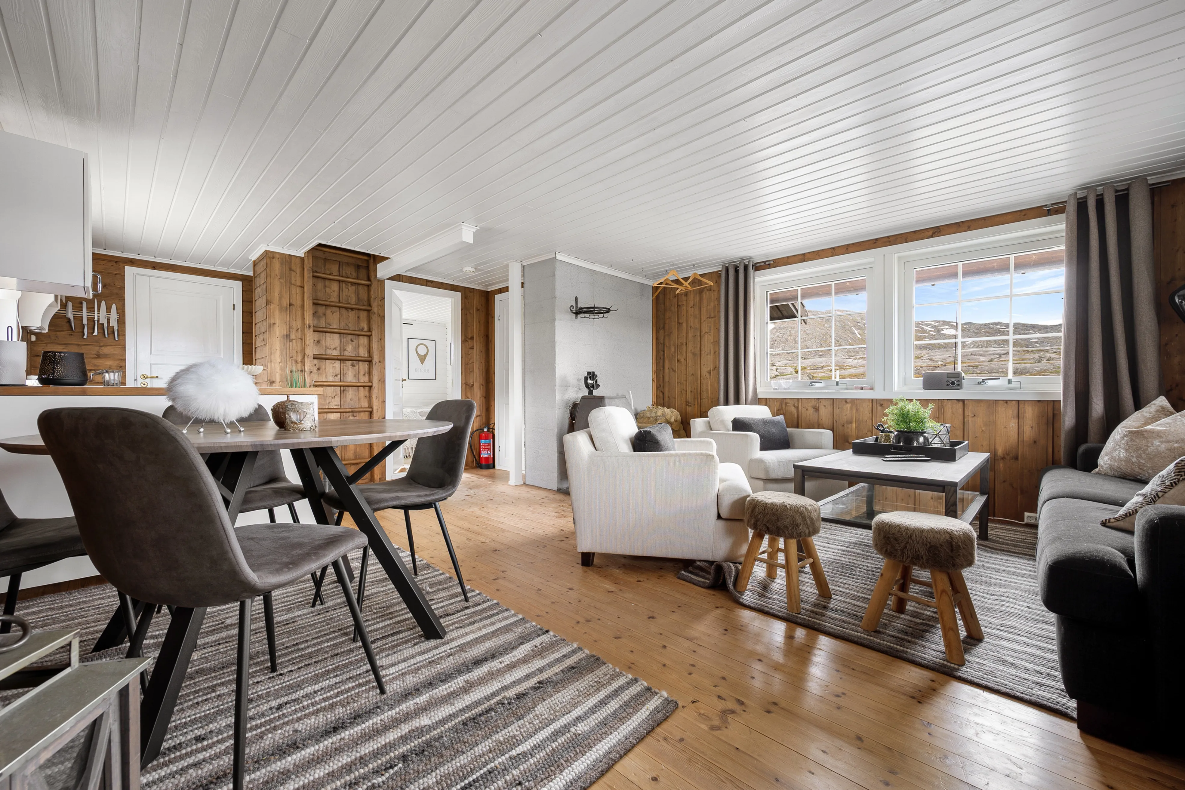 Nordic Cabin with Terrace and Wood Heating in Scenic Narvik - Image 2