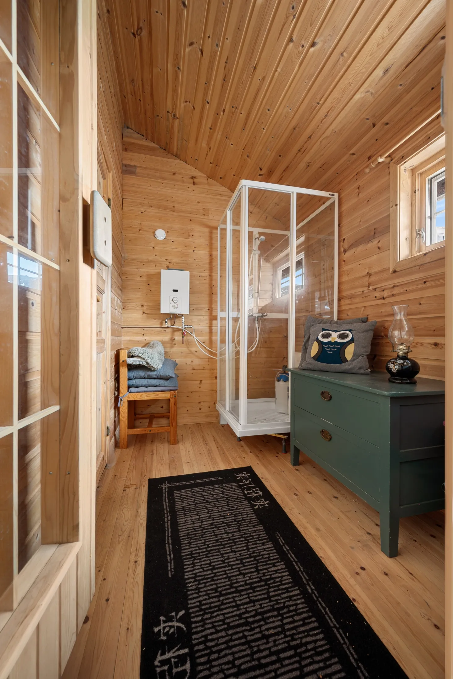 Nordic Cabin with Terrace and Wood Heating in Scenic Narvik - View image 29 of 42