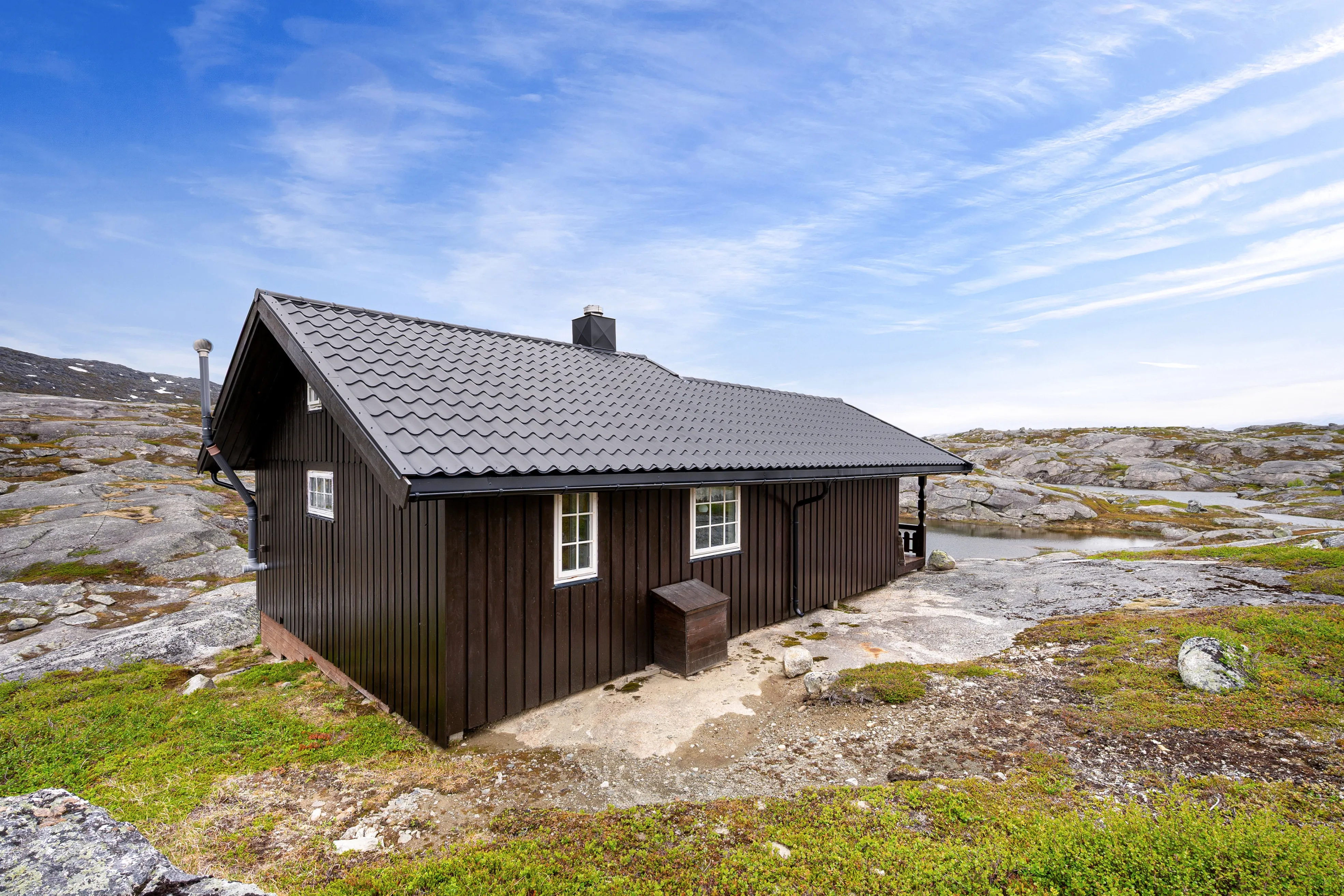Nordic Cabin with Terrace and Wood Heating in Scenic Narvik - View image 35 of 42