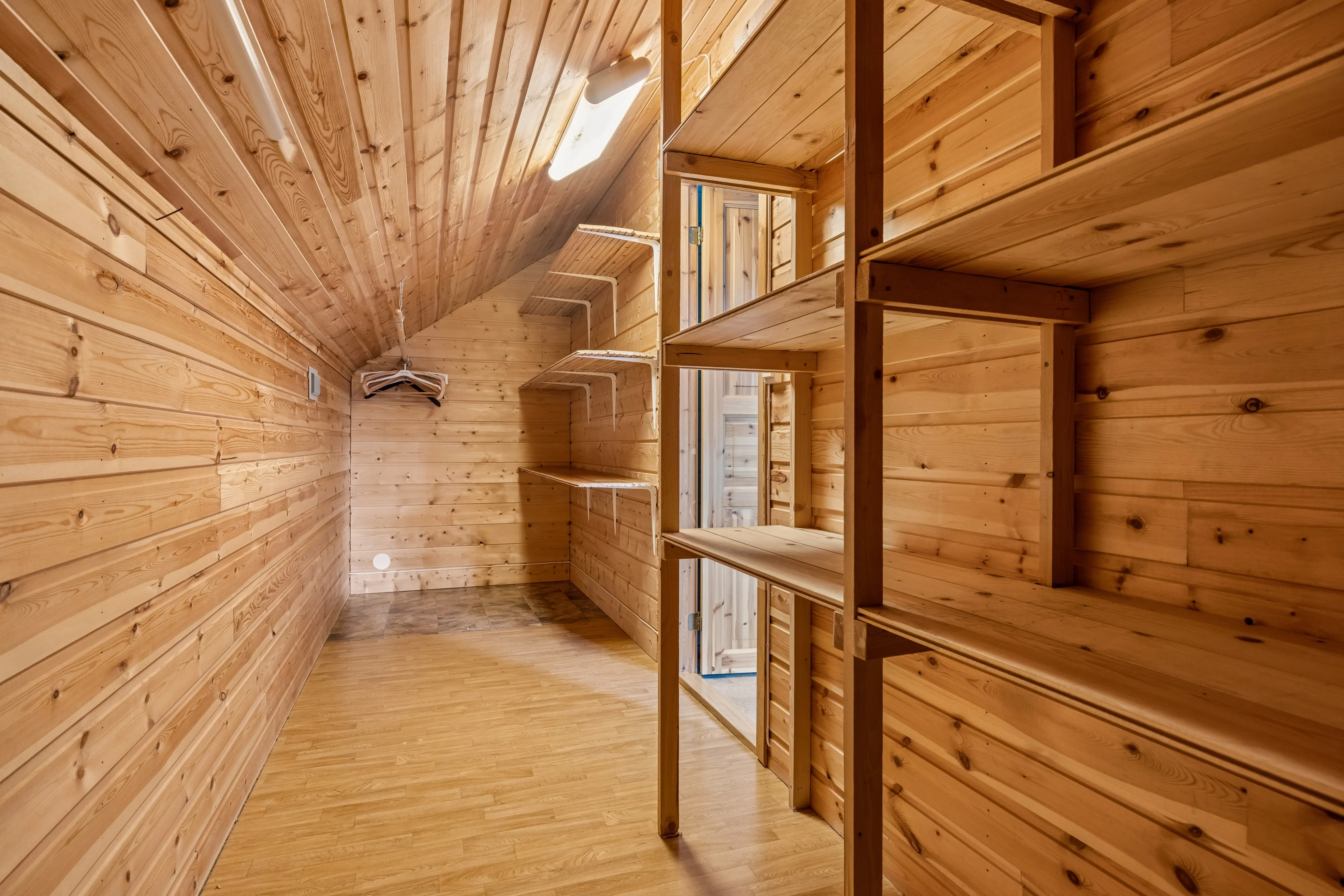 Family-Friendly 3-Bedroom House with Garden and Terrace in Kyrksæterøra, Norway - View image 25 of 35