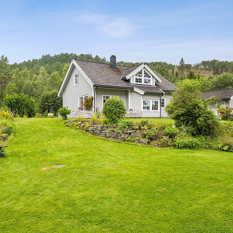 View image 35