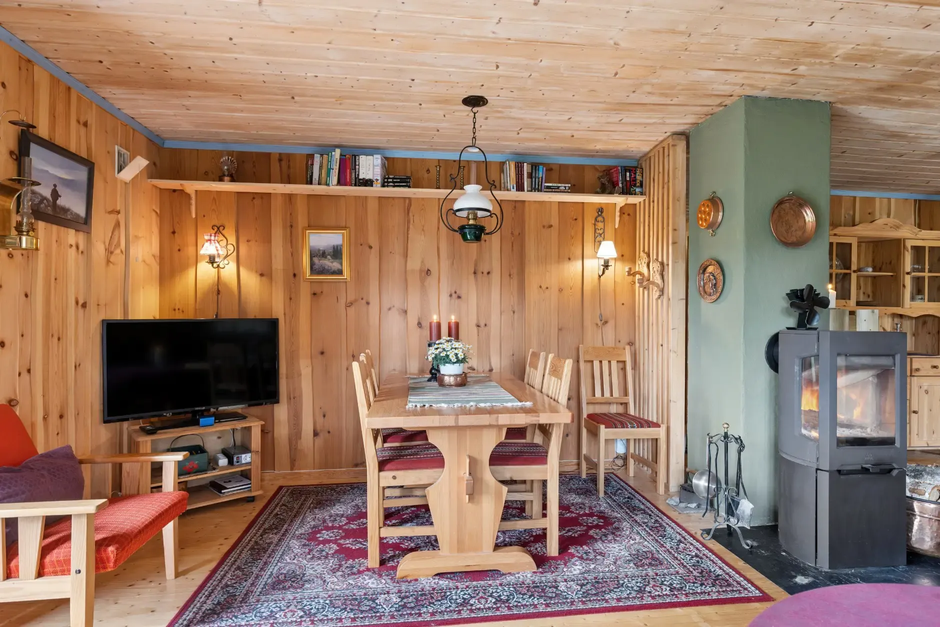 1990s Country House with Expansive Terrace in Sigdal, Norway - View image 19 of 34