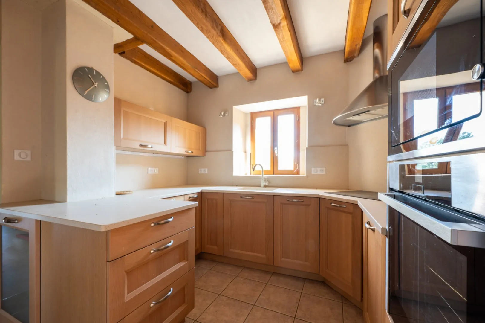 Expansive 6-Bedroom Farmhouse with Garden and Terrace in Gourdon, France - View image 12 of 35